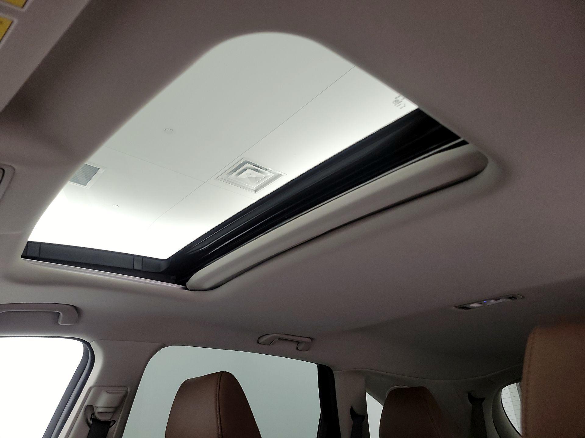 Thumbnail: 2017 Acura MDX - 19