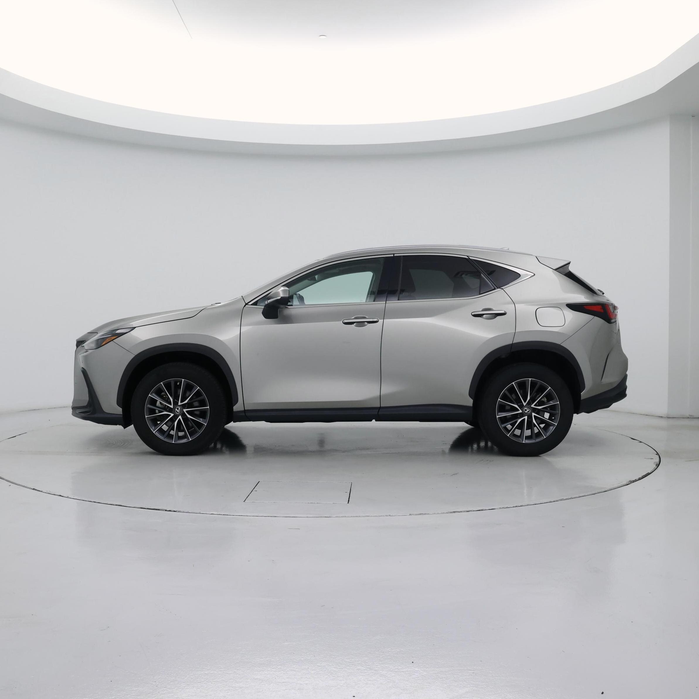 Thumbnail: 2022 Lexus NX - 3