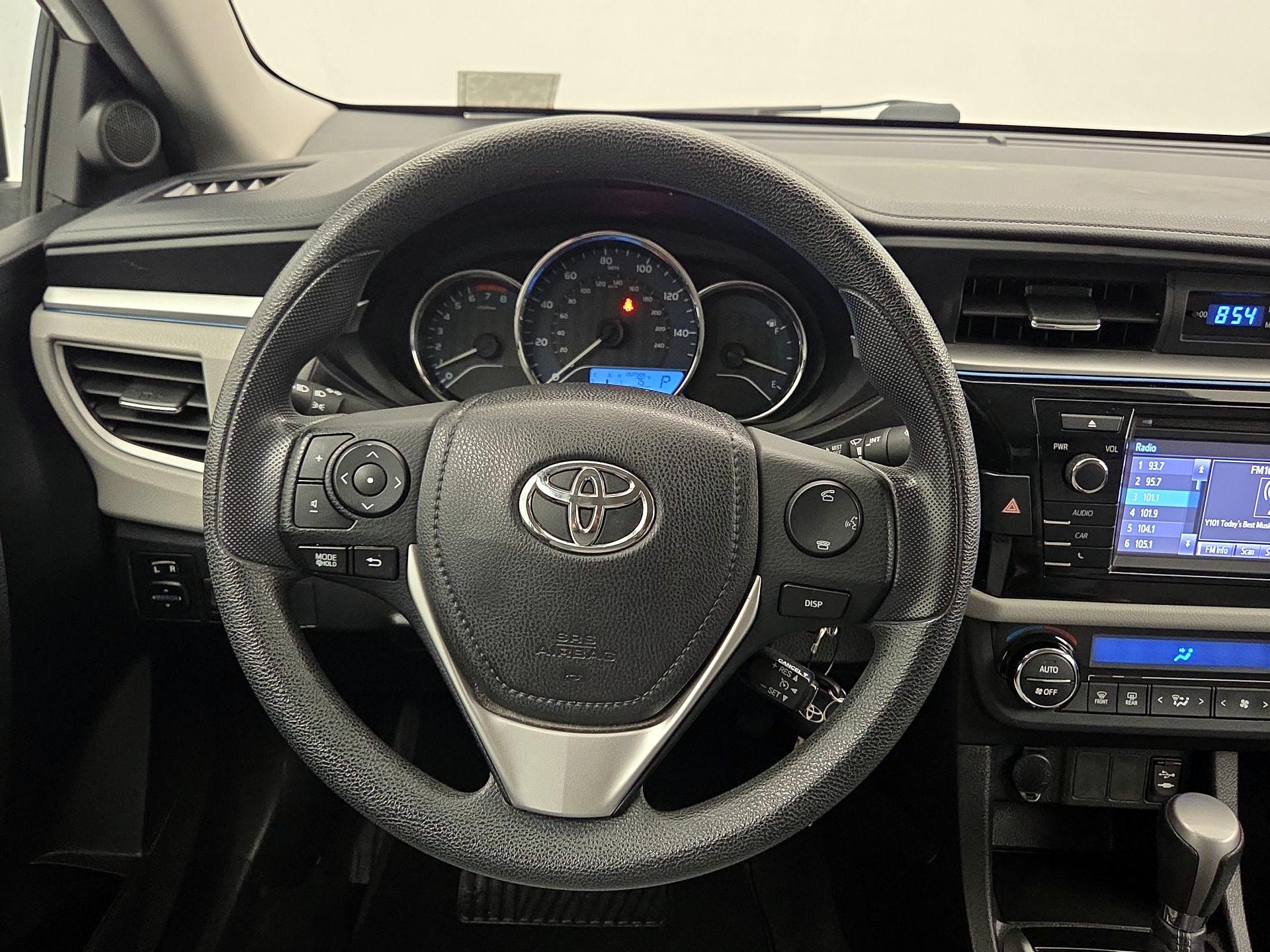 Thumbnail: 2016 Toyota Corolla - 10