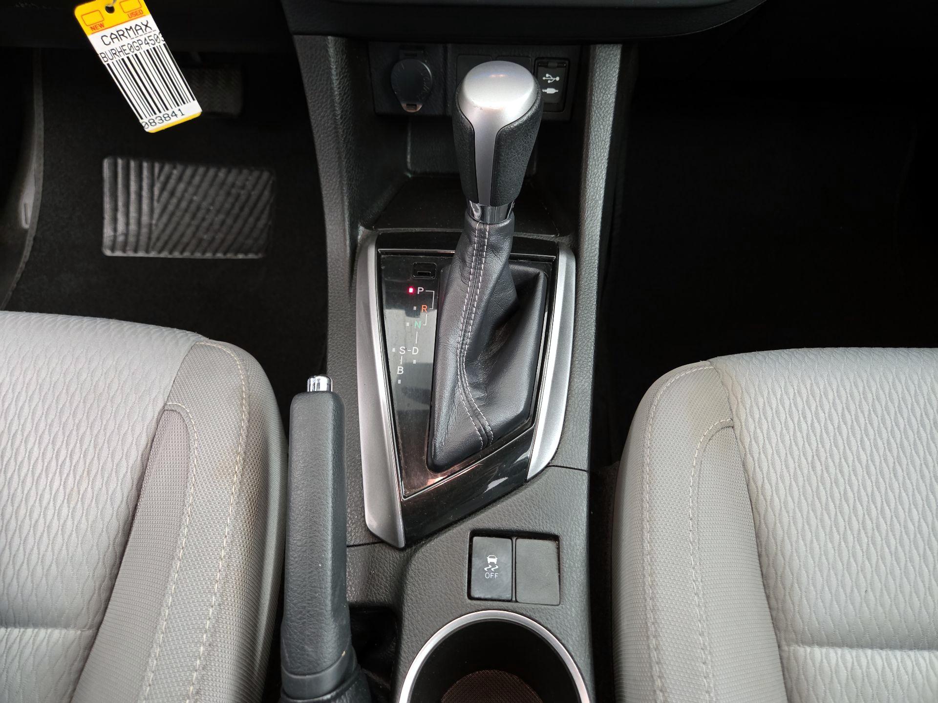 Thumbnail: 2016 Toyota Corolla - 17
