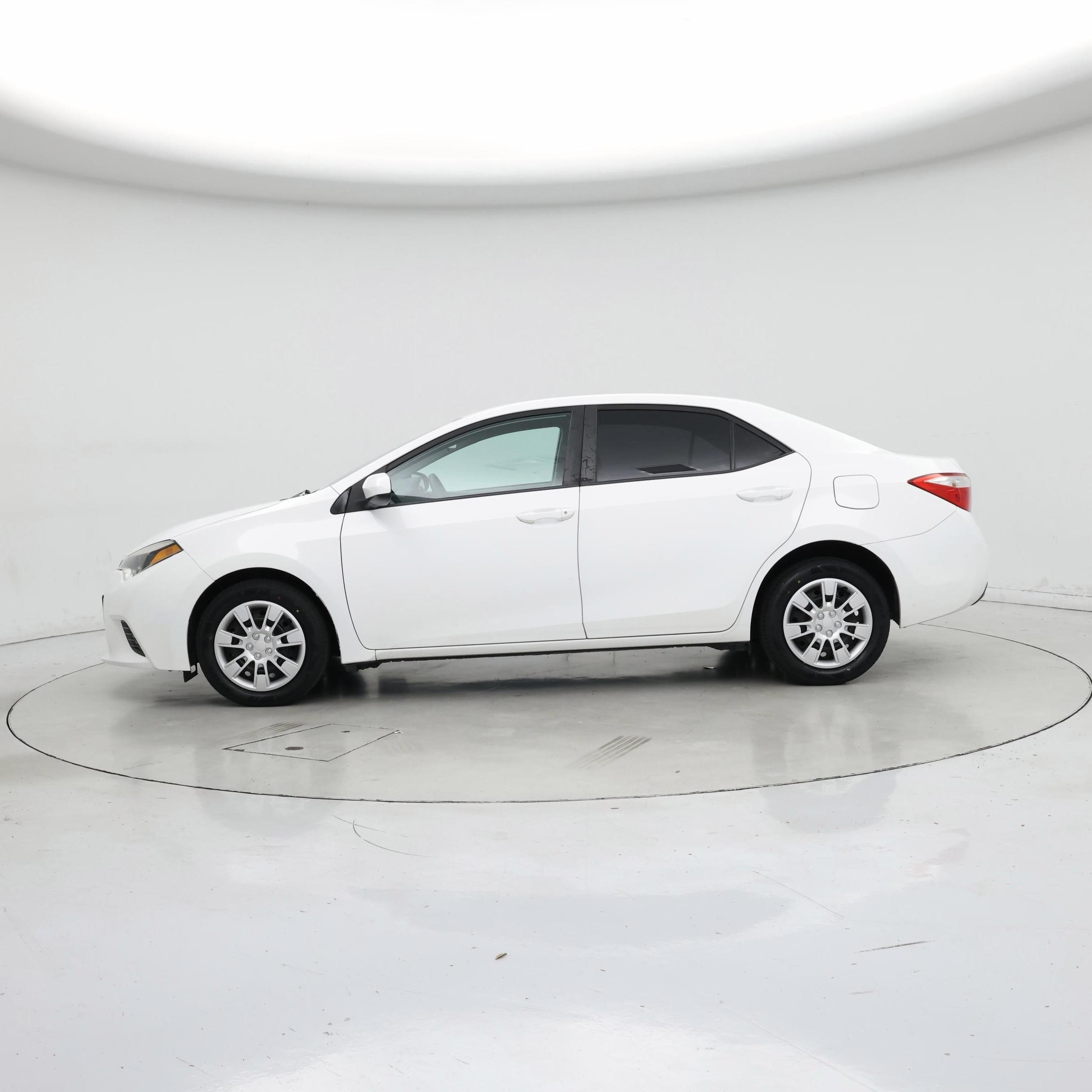 Thumbnail: 2016 Toyota Corolla - 3