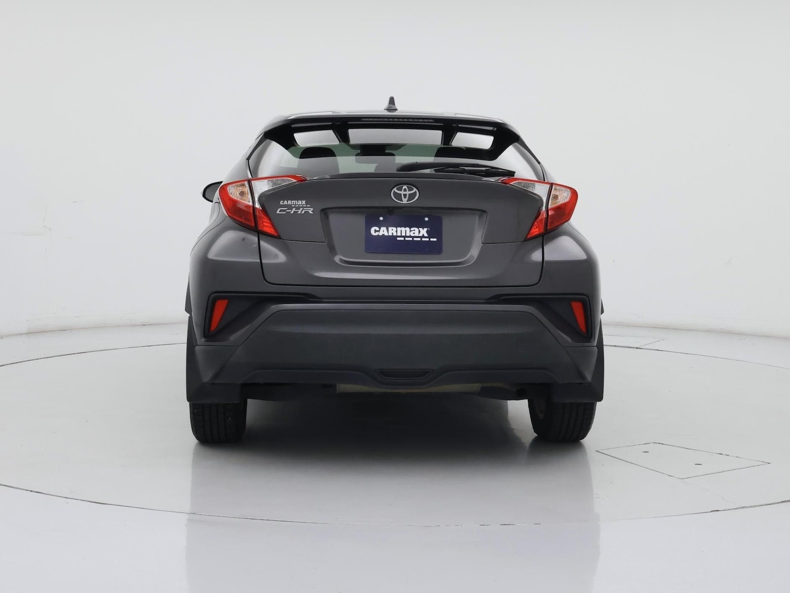 2021 Toyota C-HR LE - Photo 7