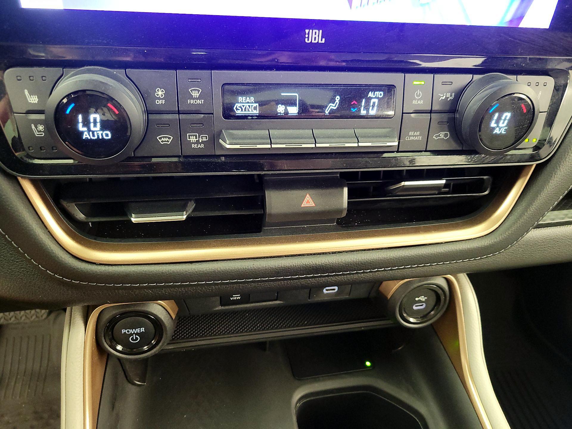Thumbnail: 2025 Toyota Highlander - 16