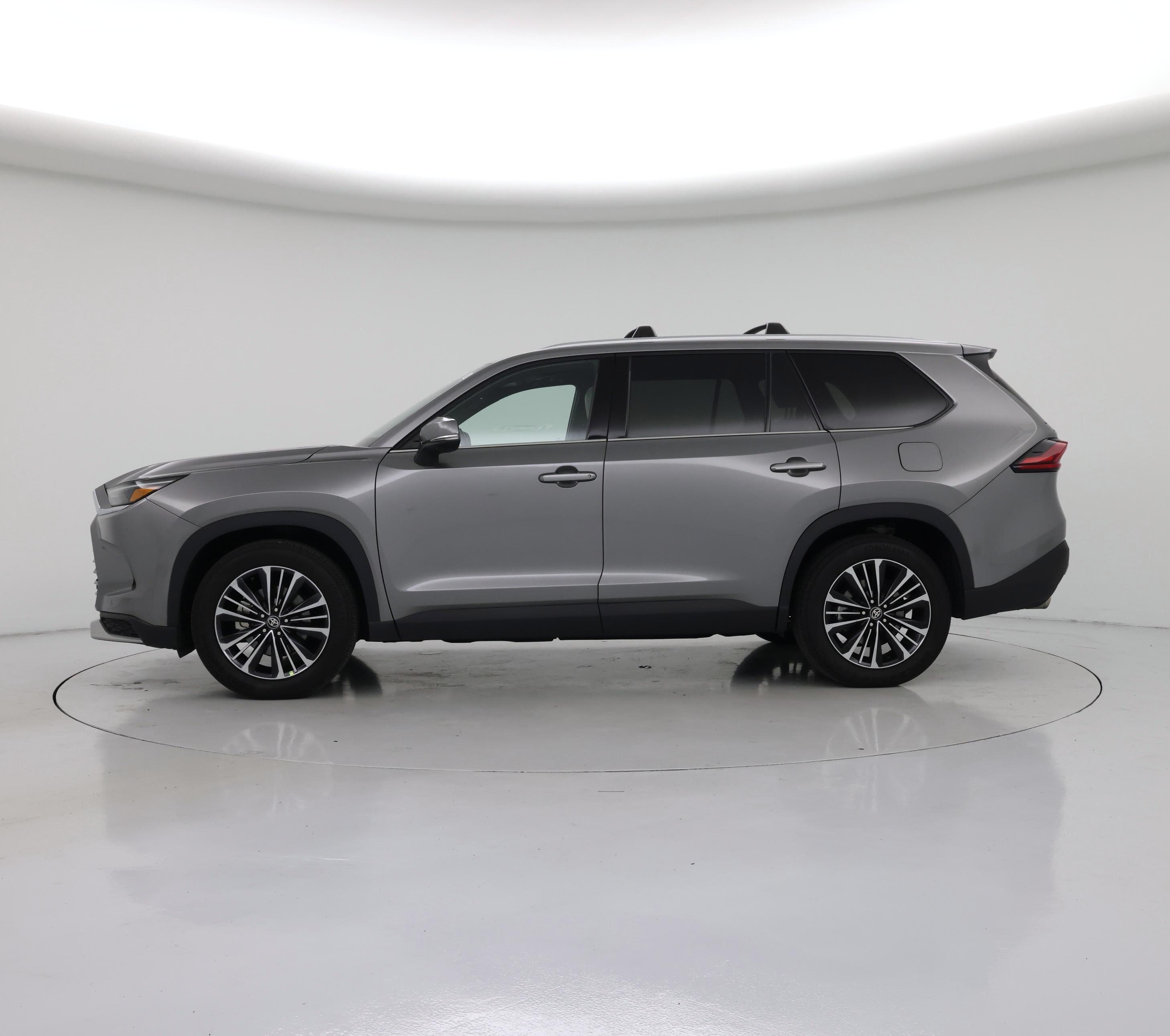 Thumbnail: 2025 Toyota Highlander - 3