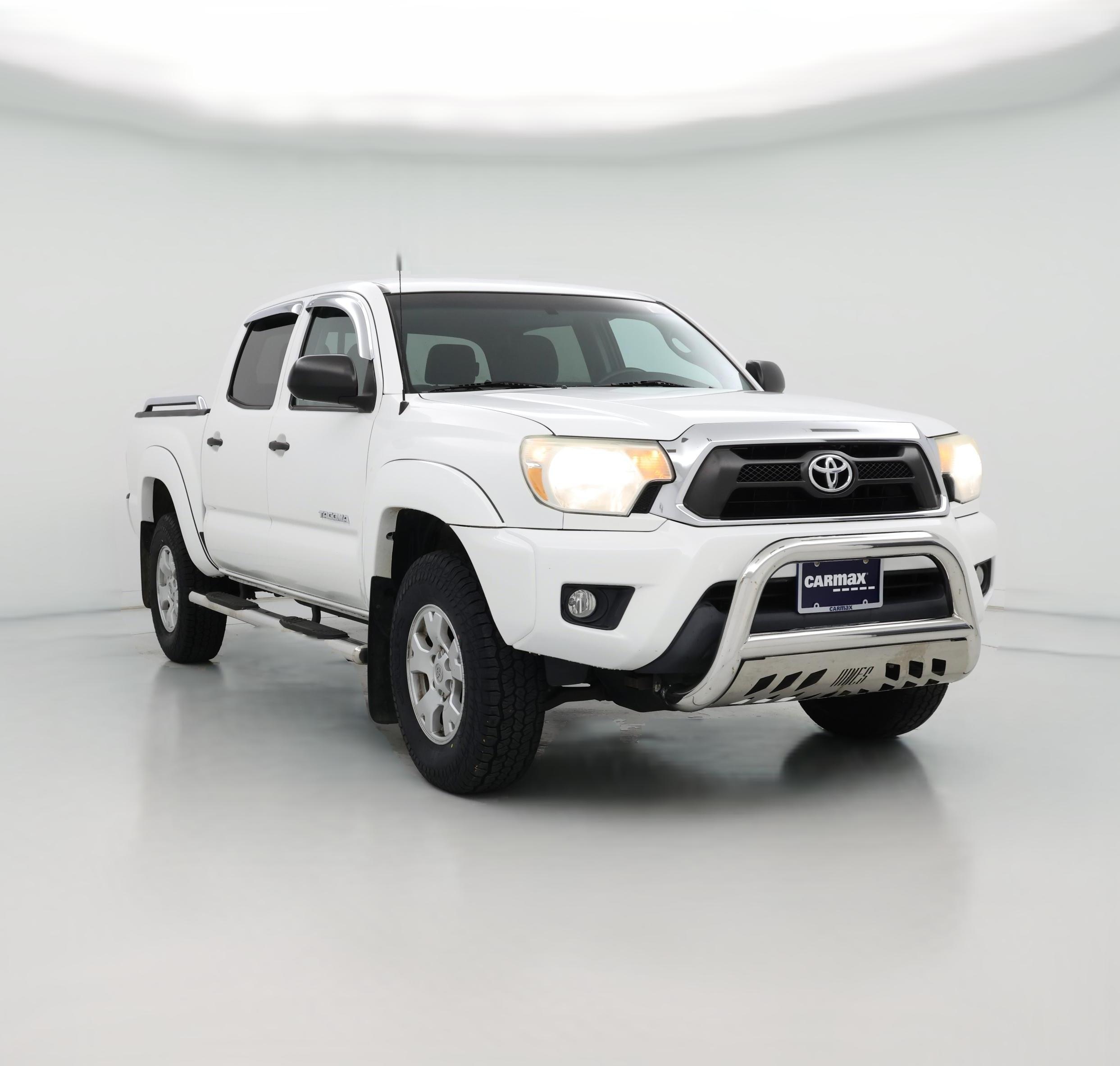 Thumbnail: 2015 Toyota Tacoma - 1