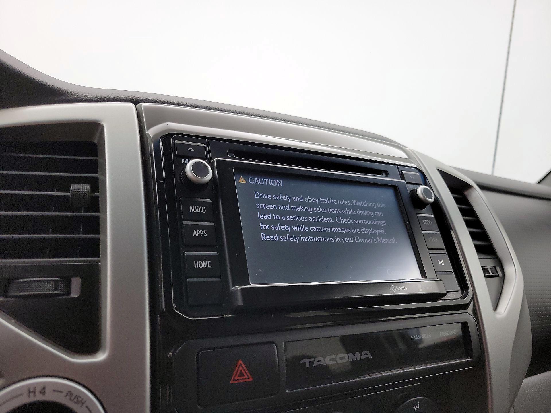 Thumbnail: 2015 Toyota Tacoma - 15