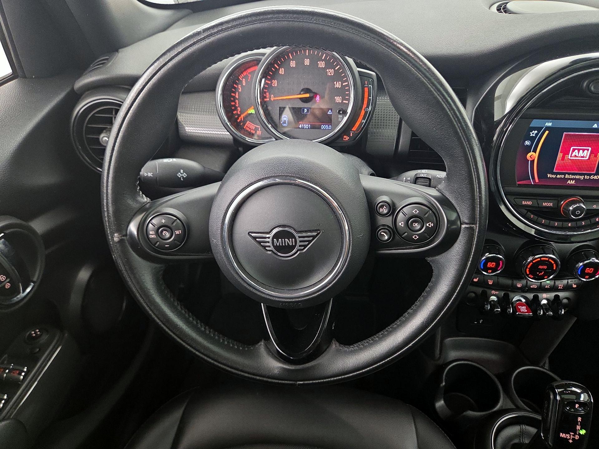 Thumbnail: 2020 MINI Cooper Hardtop - 10