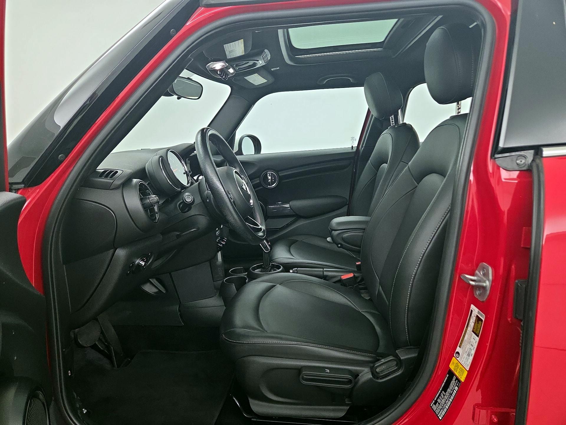 Thumbnail: 2020 MINI Cooper Hardtop - 11