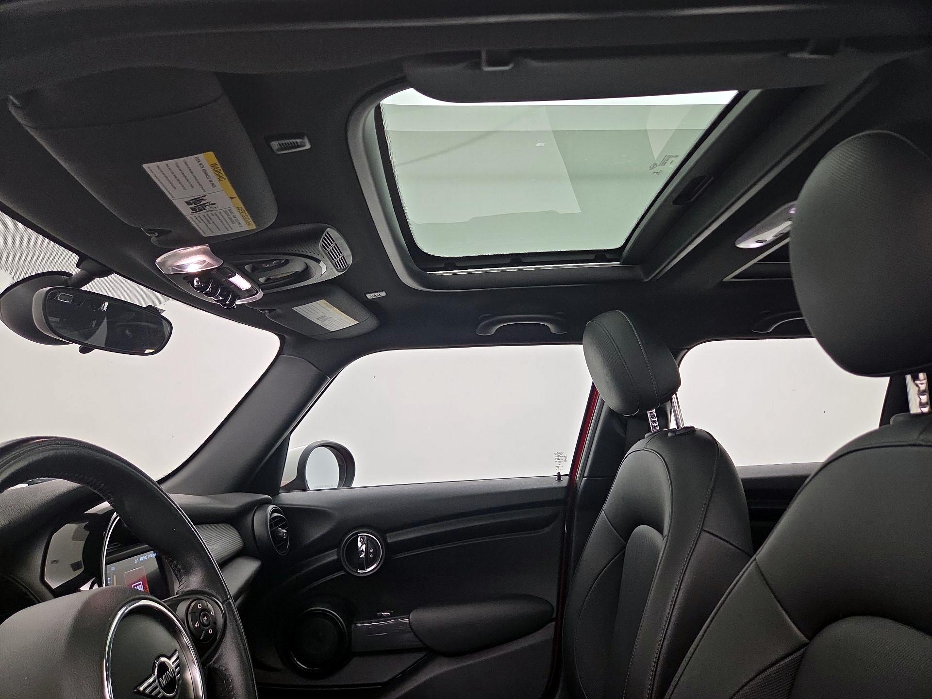 Thumbnail: 2020 MINI Cooper Hardtop - 19