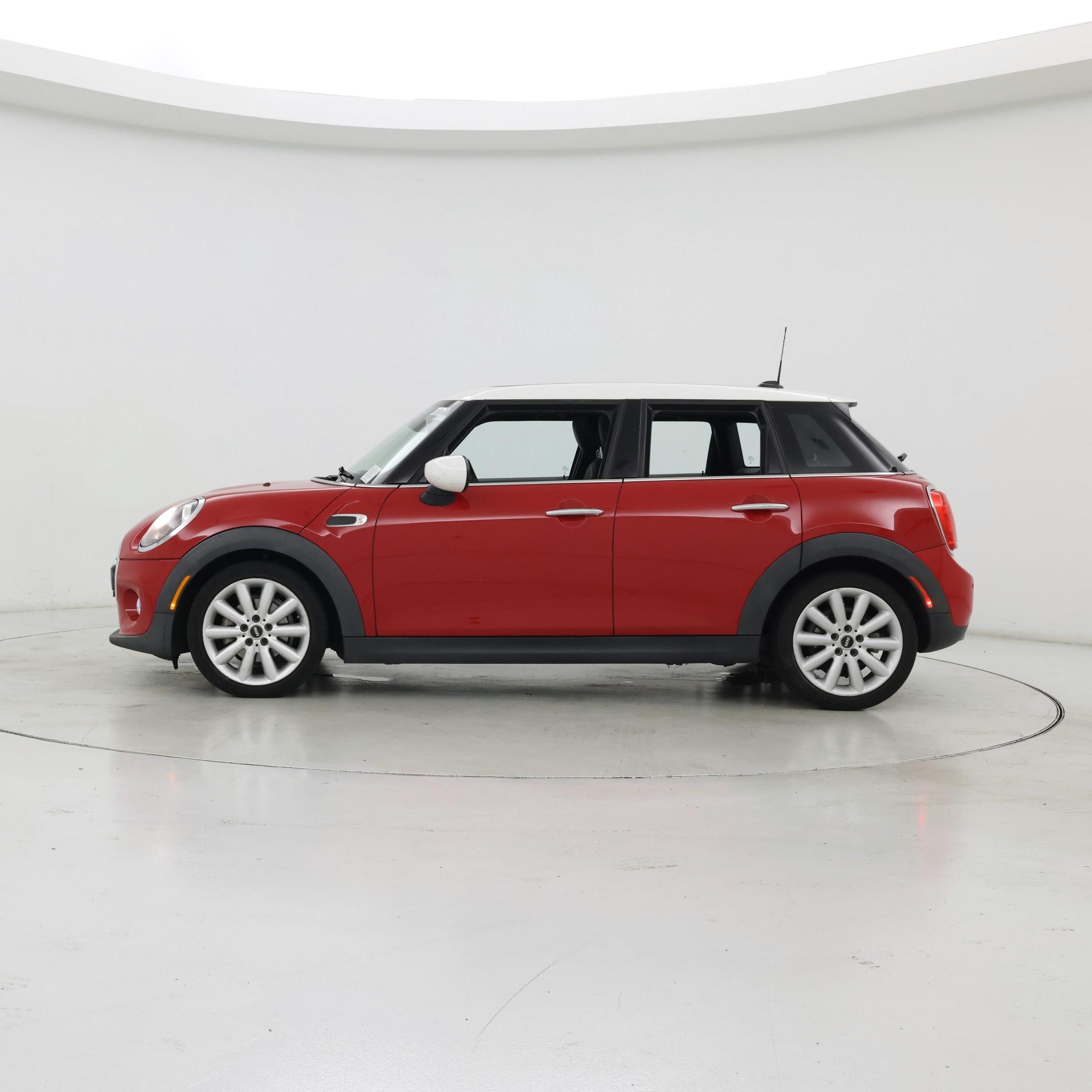 Thumbnail: 2020 MINI Cooper Hardtop - 3