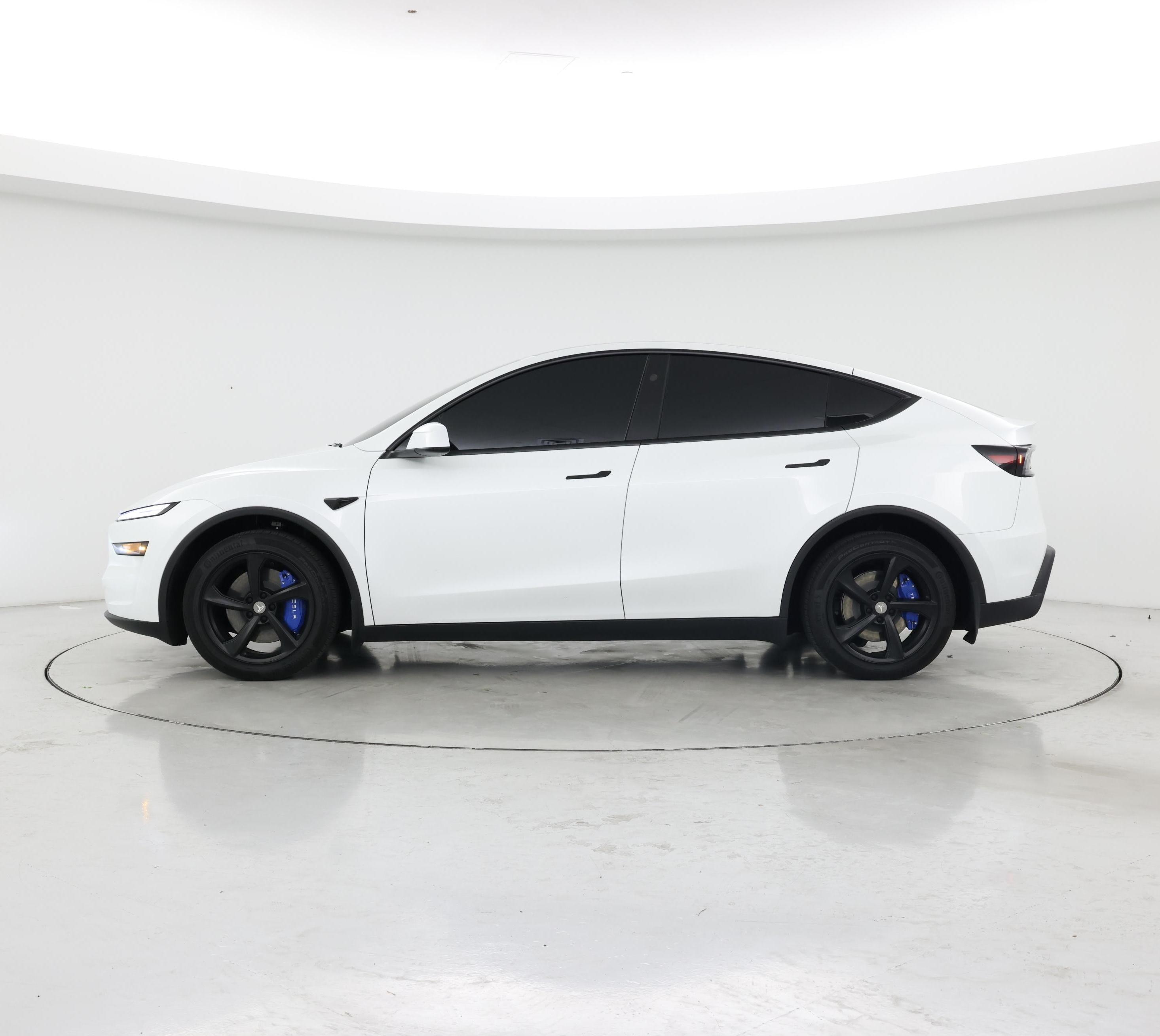 Thumbnail: 2026 Tesla Model Y - 3