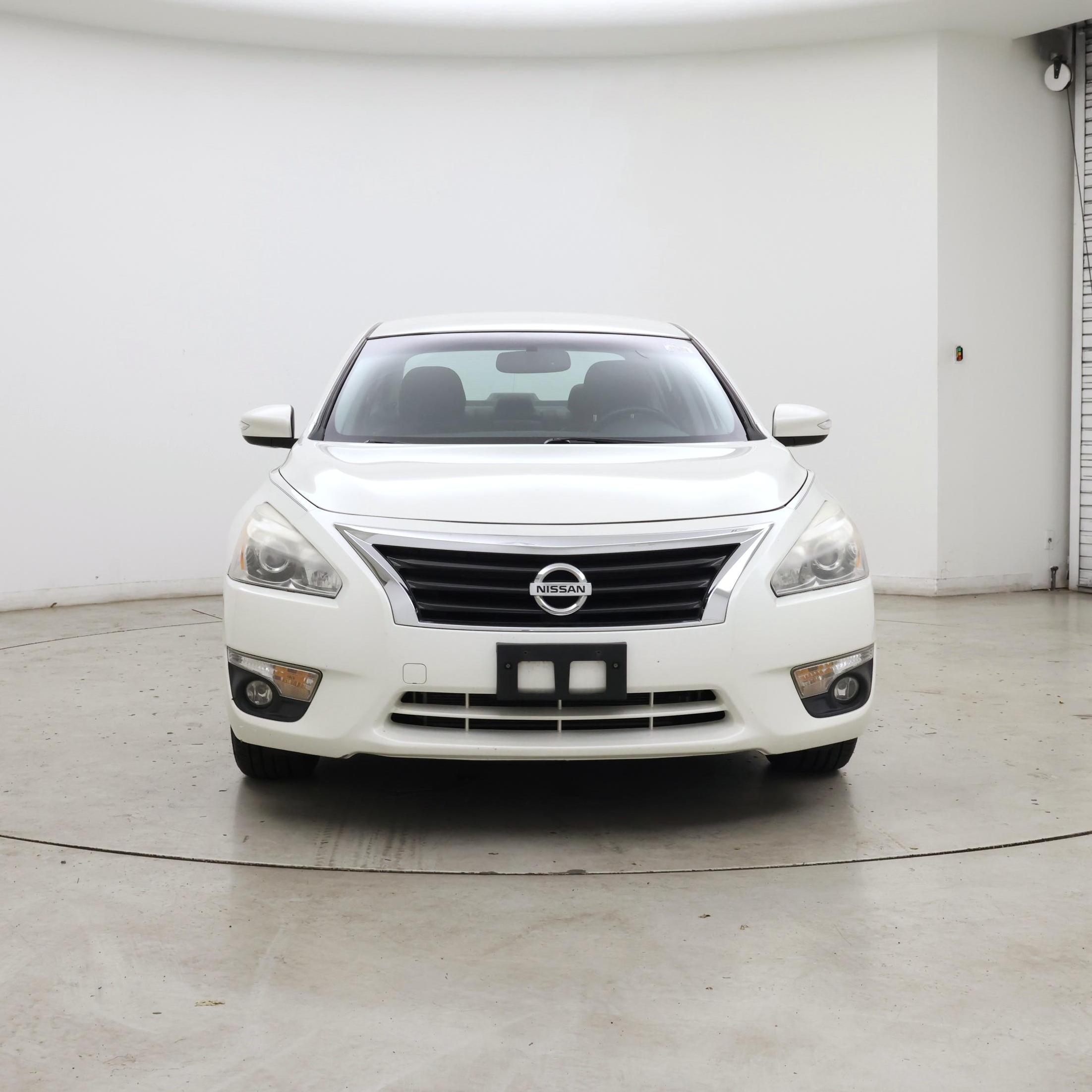 Thumbnail: 2015 Nissan Altima - 5