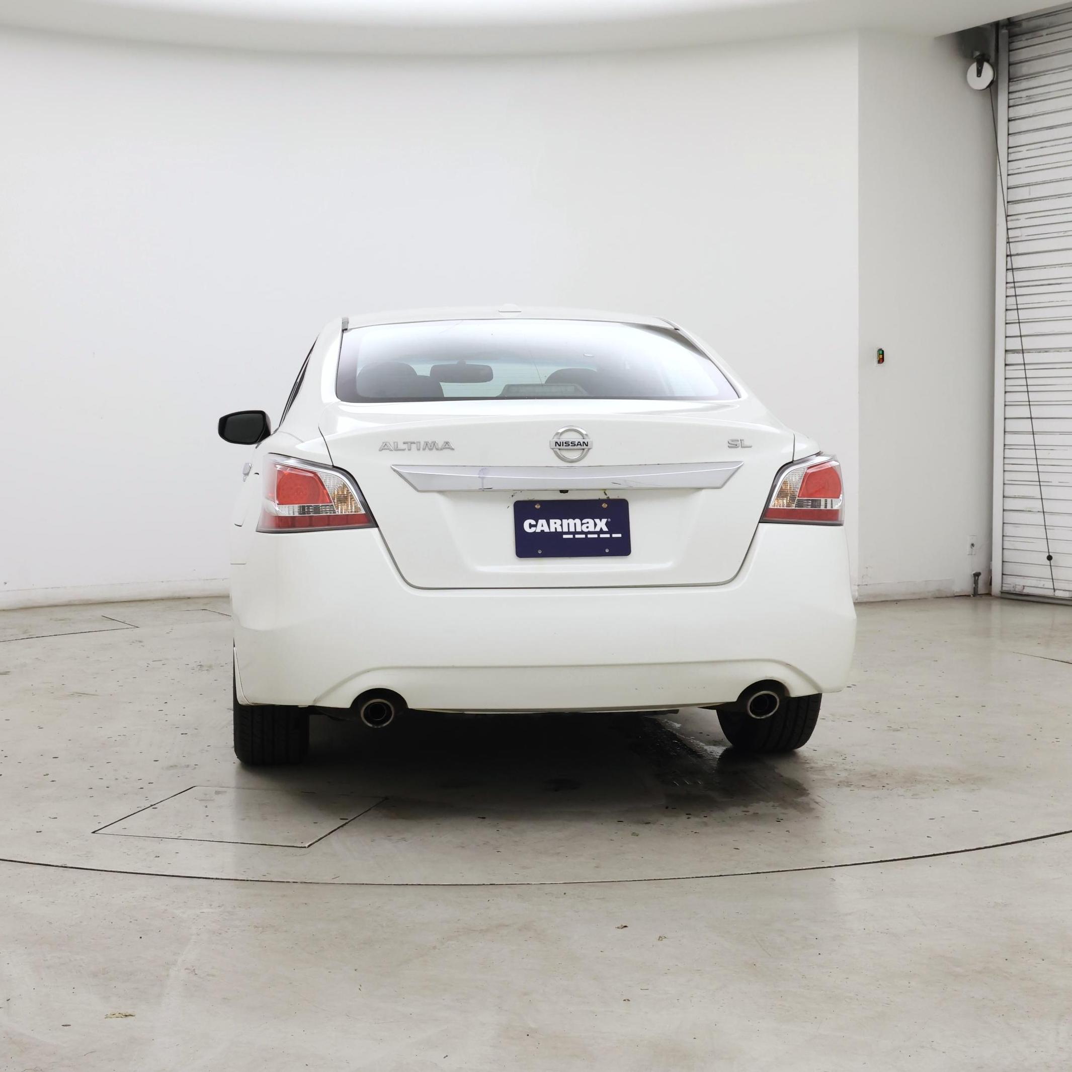 Thumbnail: 2015 Nissan Altima - 6