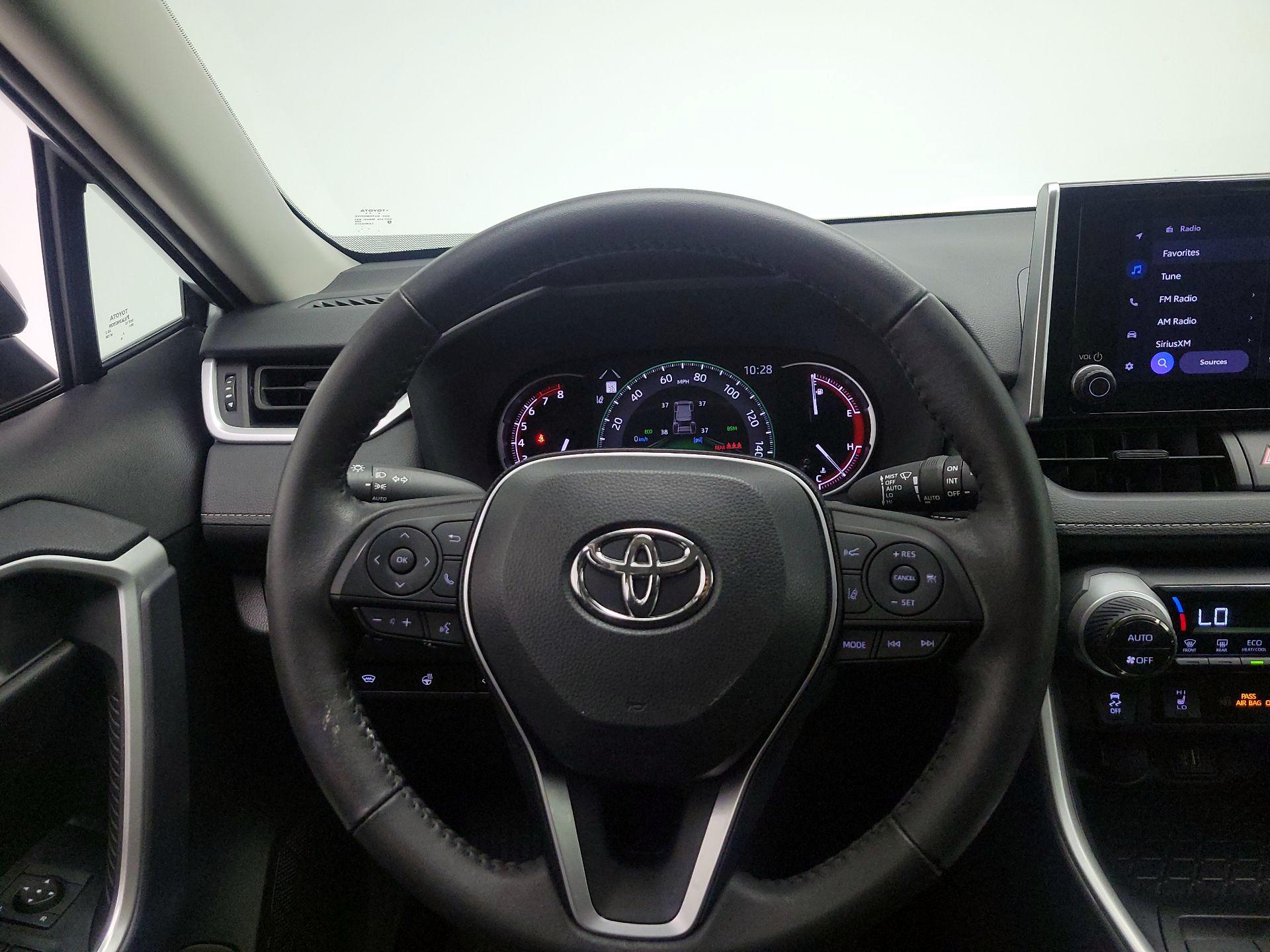 Thumbnail: 2024 Toyota RAV4 - 10