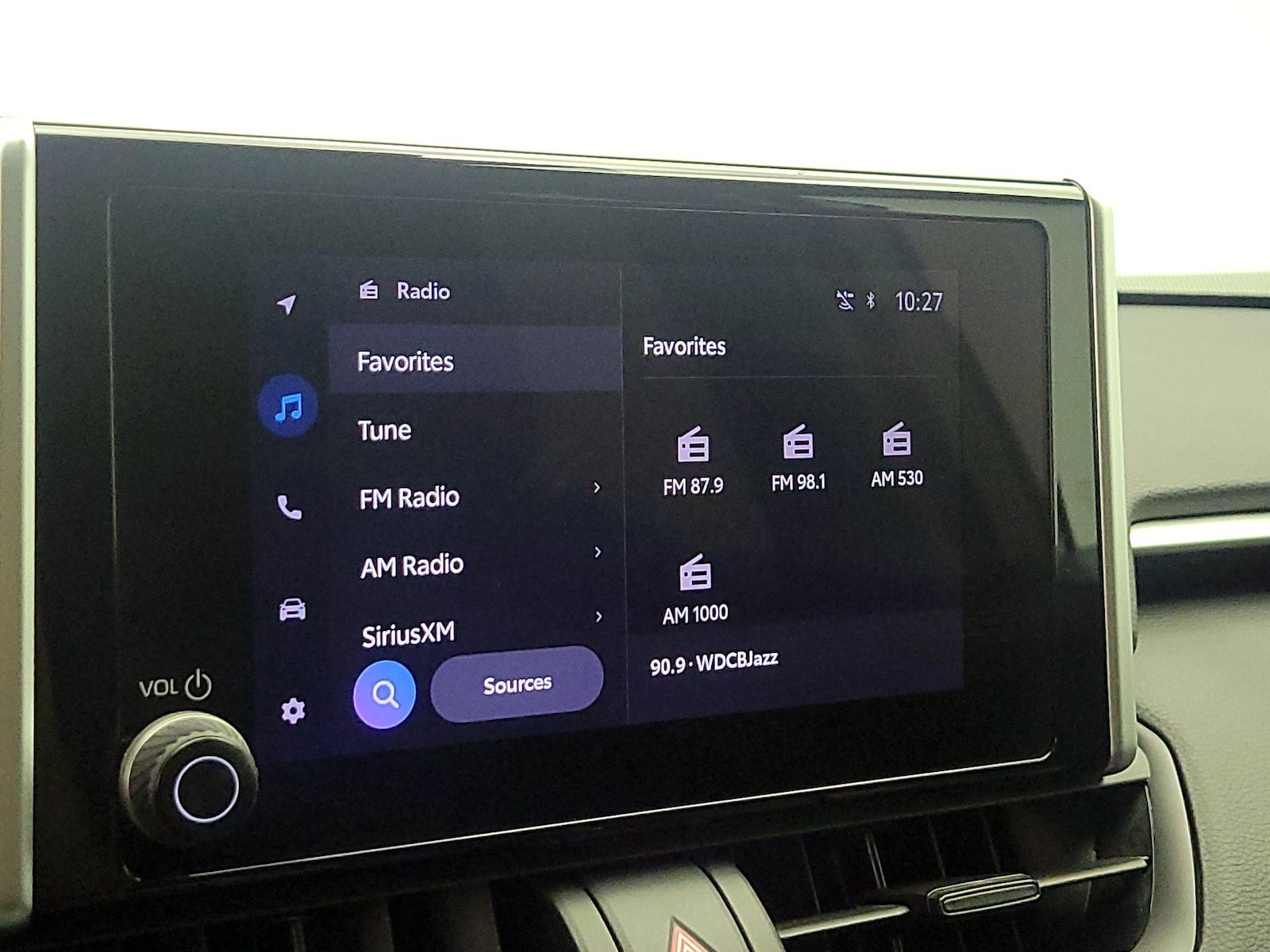 2024 Toyota RAV4 XLE - Photo 16