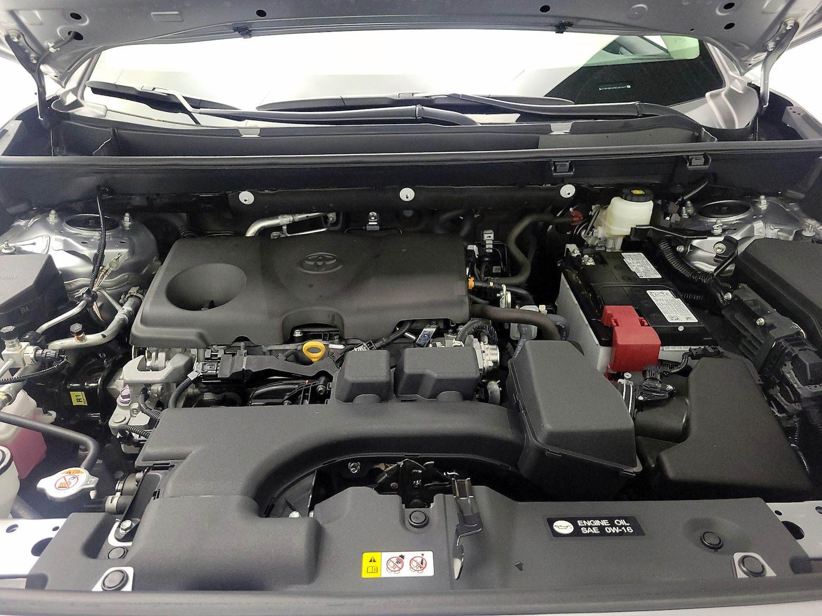 2024 Toyota RAV4 XLE - Photo 22