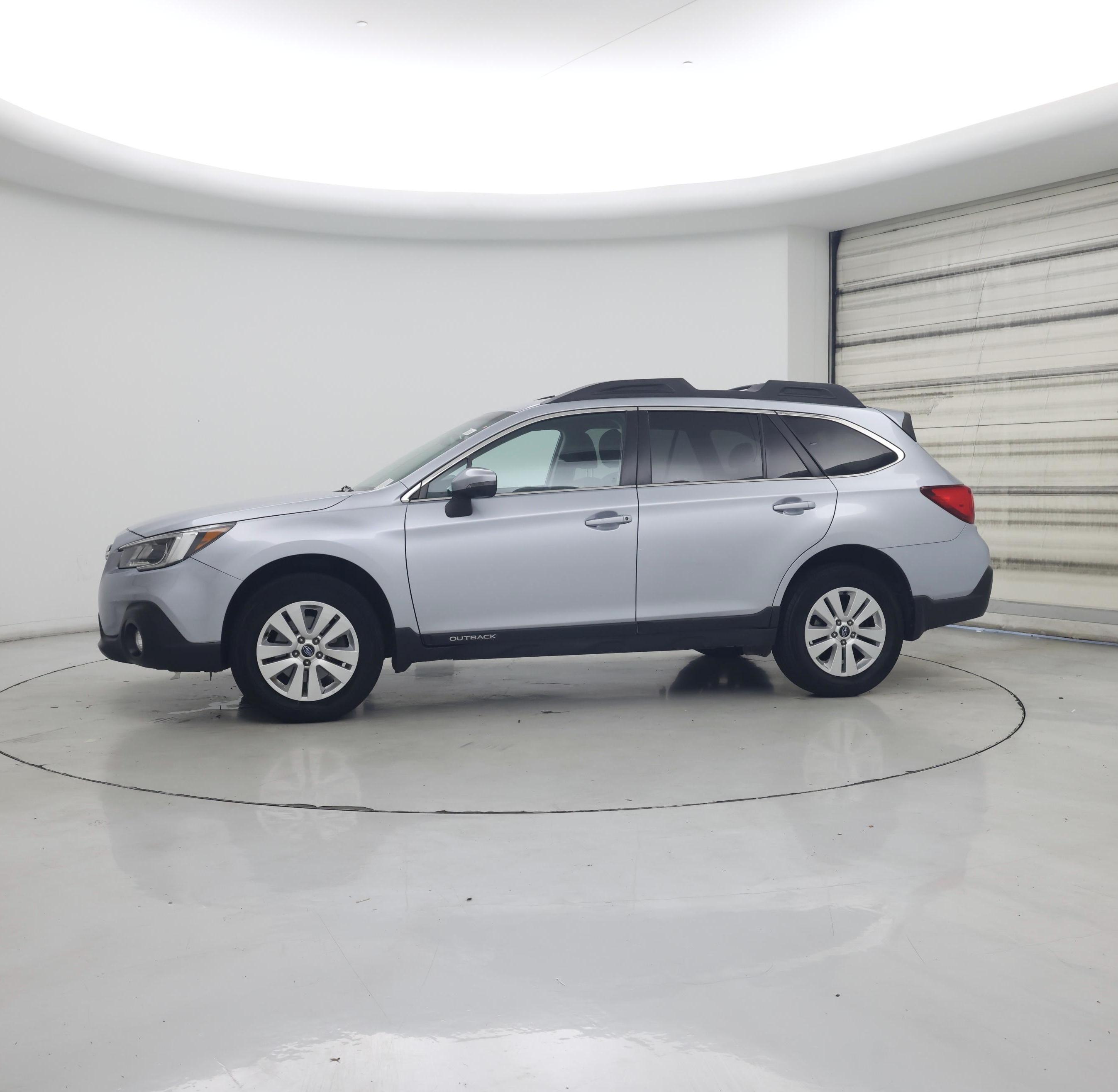 Thumbnail: 2018 Subaru Outback - 3