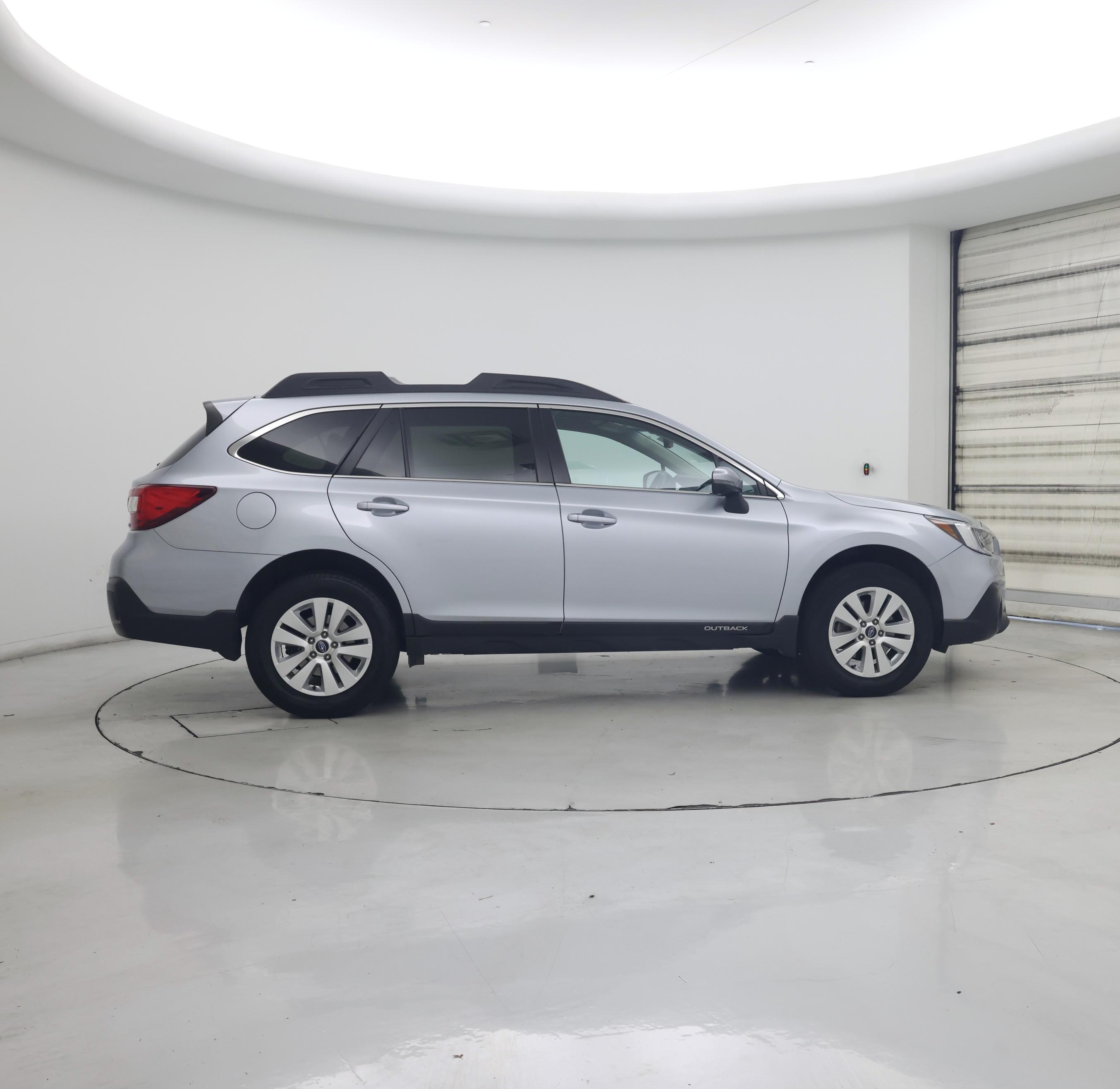 Thumbnail: 2018 Subaru Outback - 7