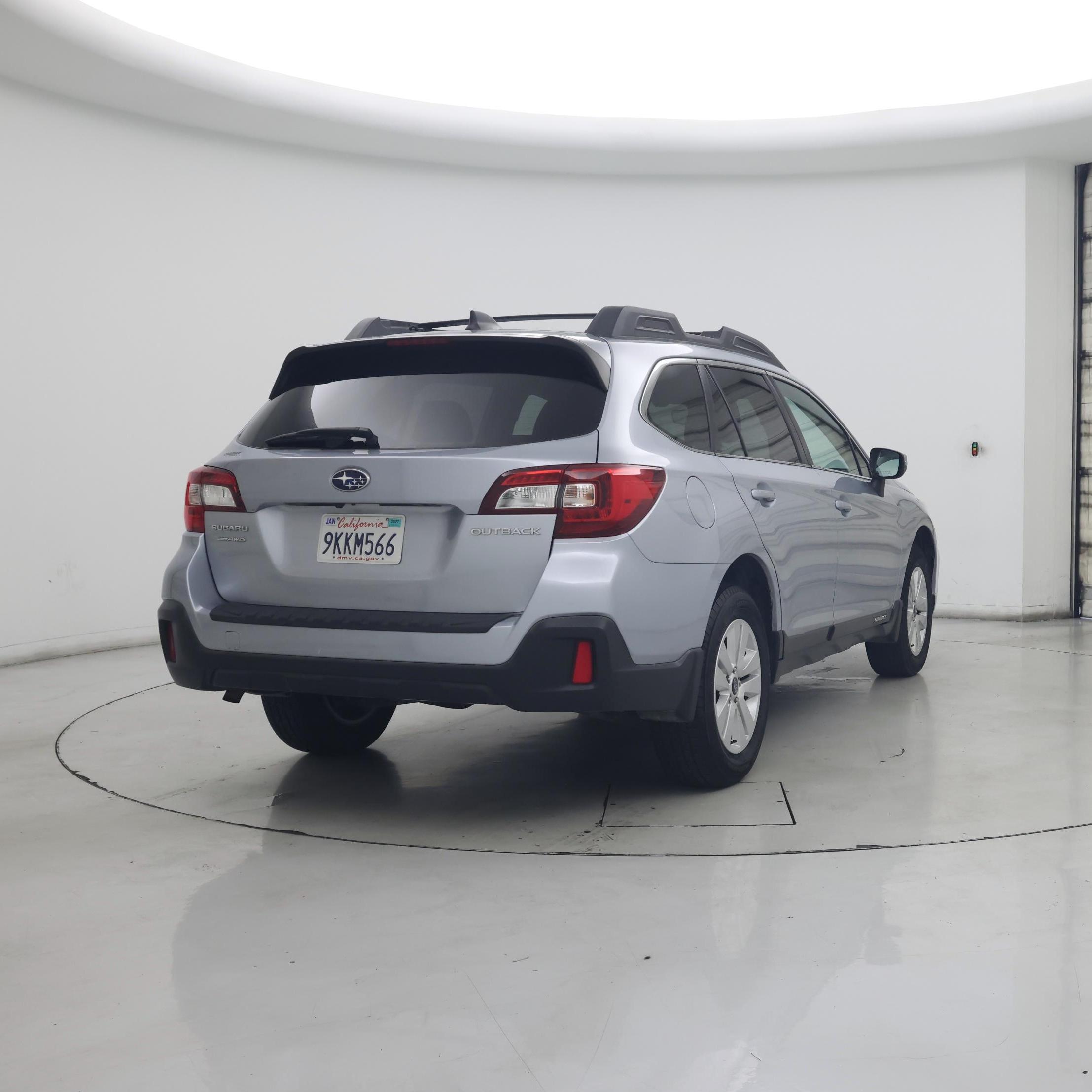Thumbnail: 2018 Subaru Outback - 8