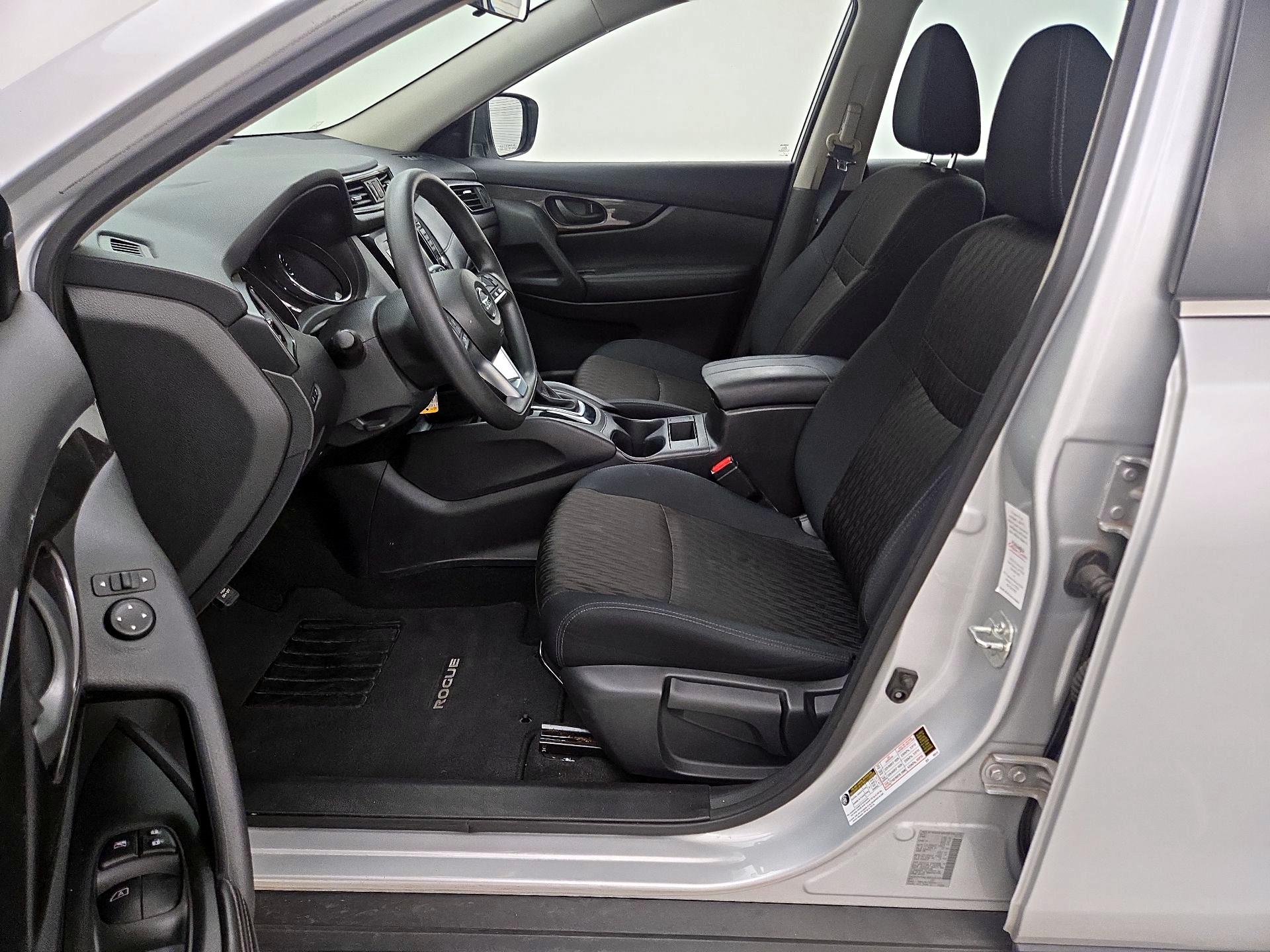 Thumbnail: 2019 Nissan Rogue - 11