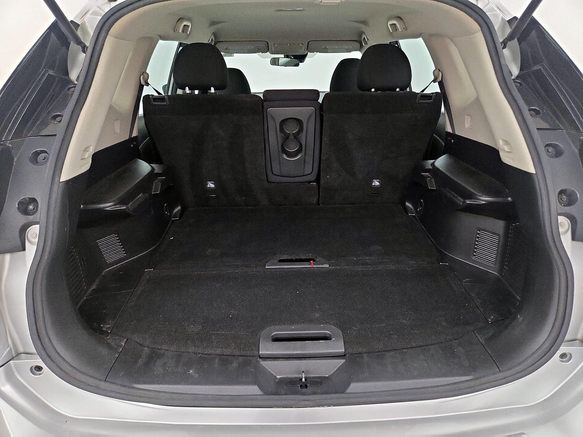 Thumbnail: 2019 Nissan Rogue - 20