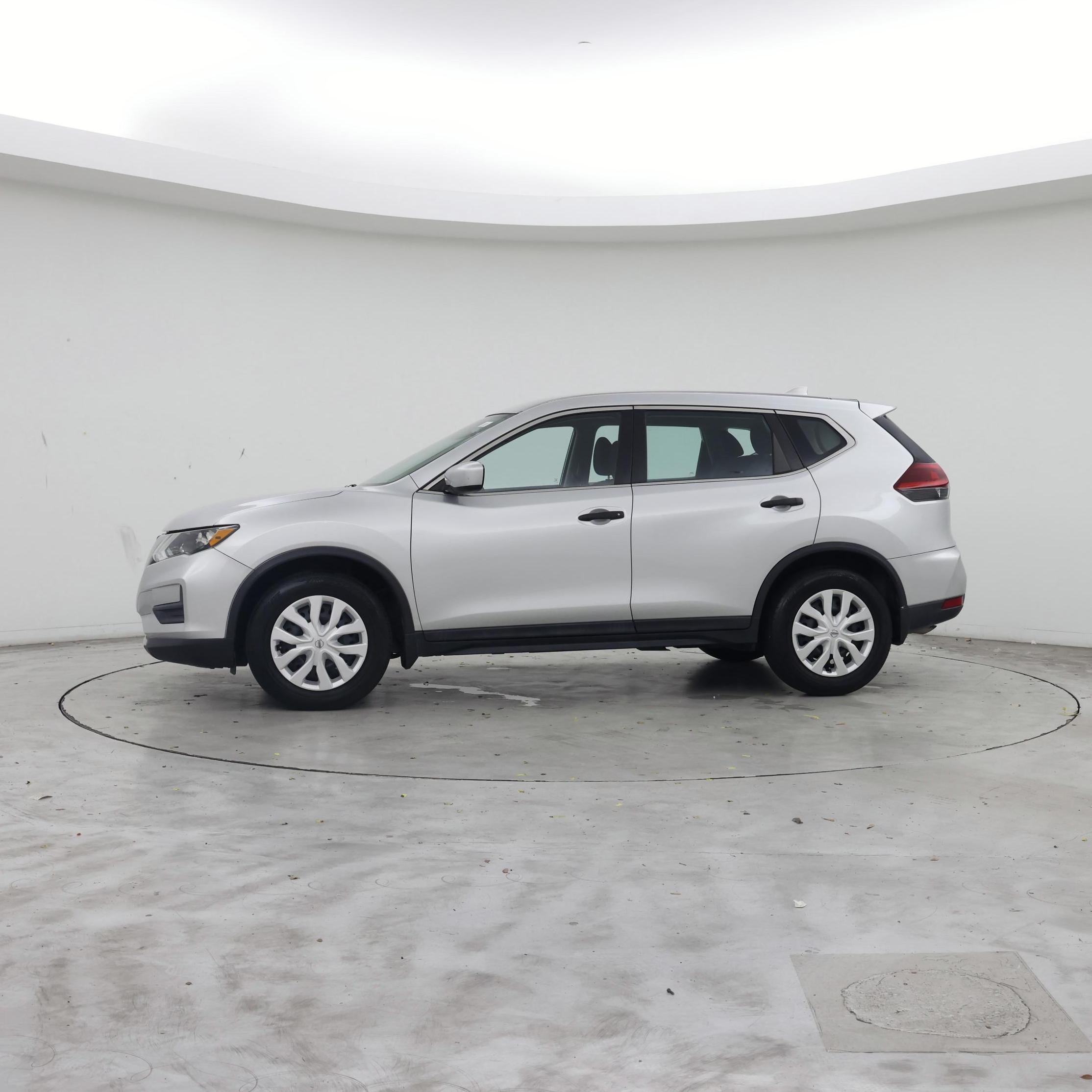 Thumbnail: 2019 Nissan Rogue - 3