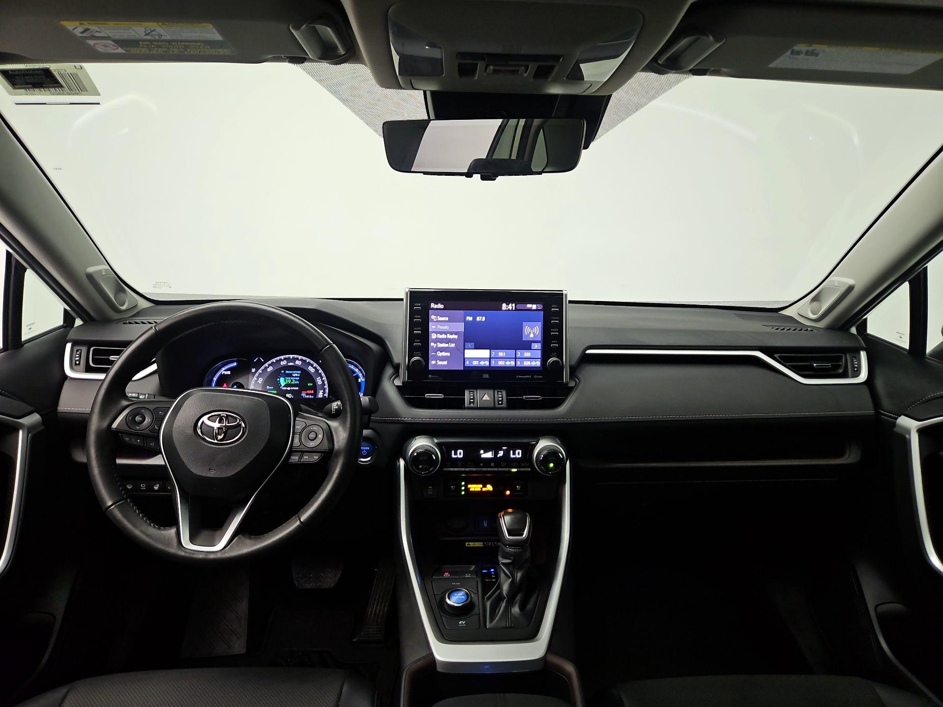 Thumbnail: 2022 Toyota RAV4 - 9