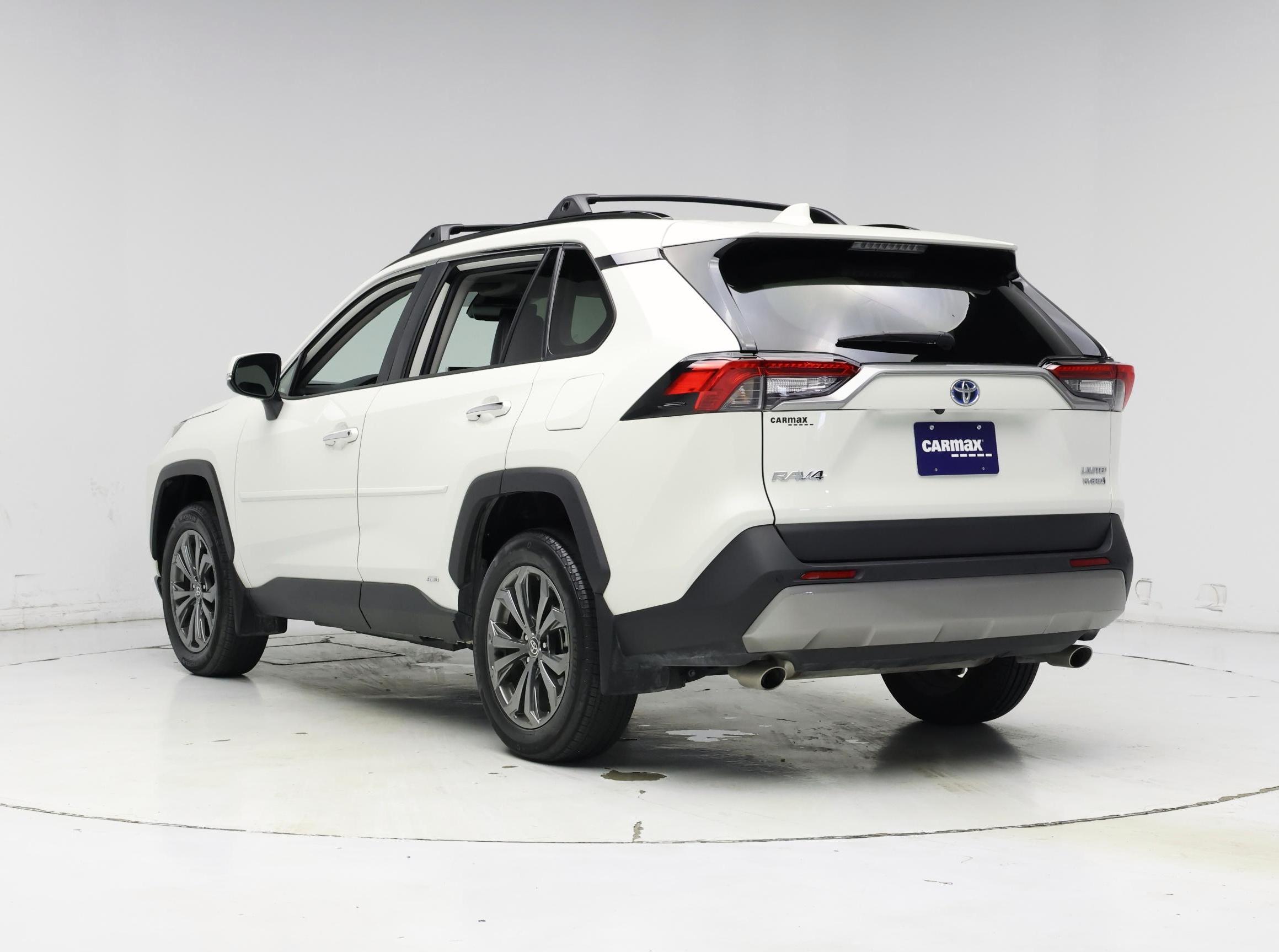 Thumbnail: 2022 Toyota RAV4 - 2