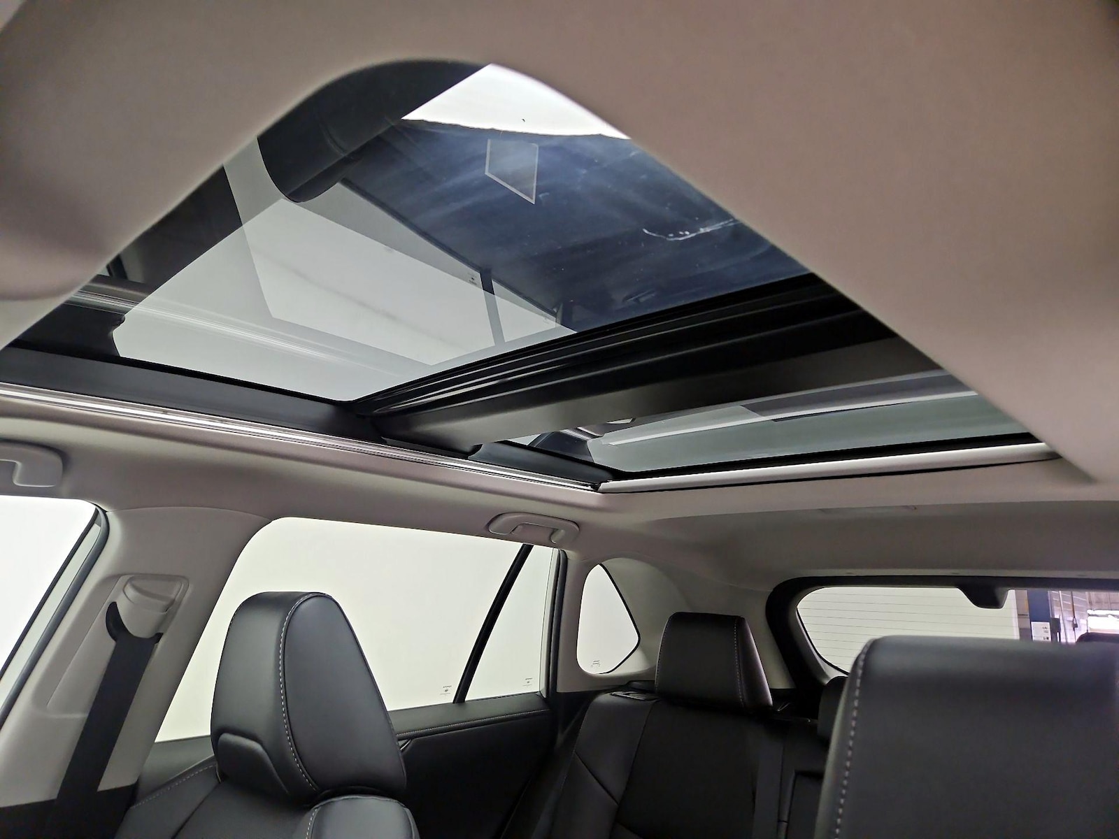 2022 Toyota RAV4 Limited - Photo 20