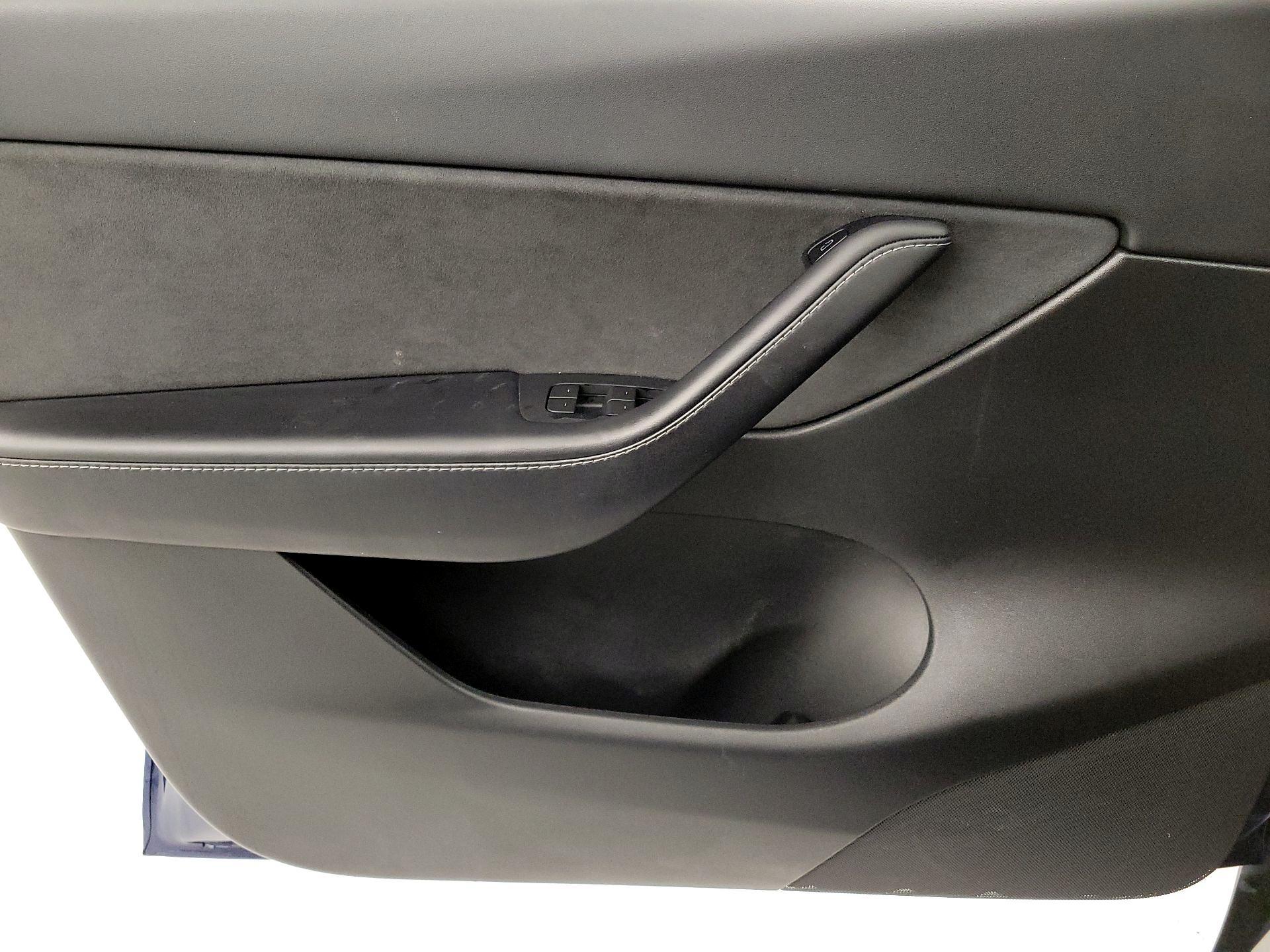 Thumbnail: 2021 Tesla Model Y - 12