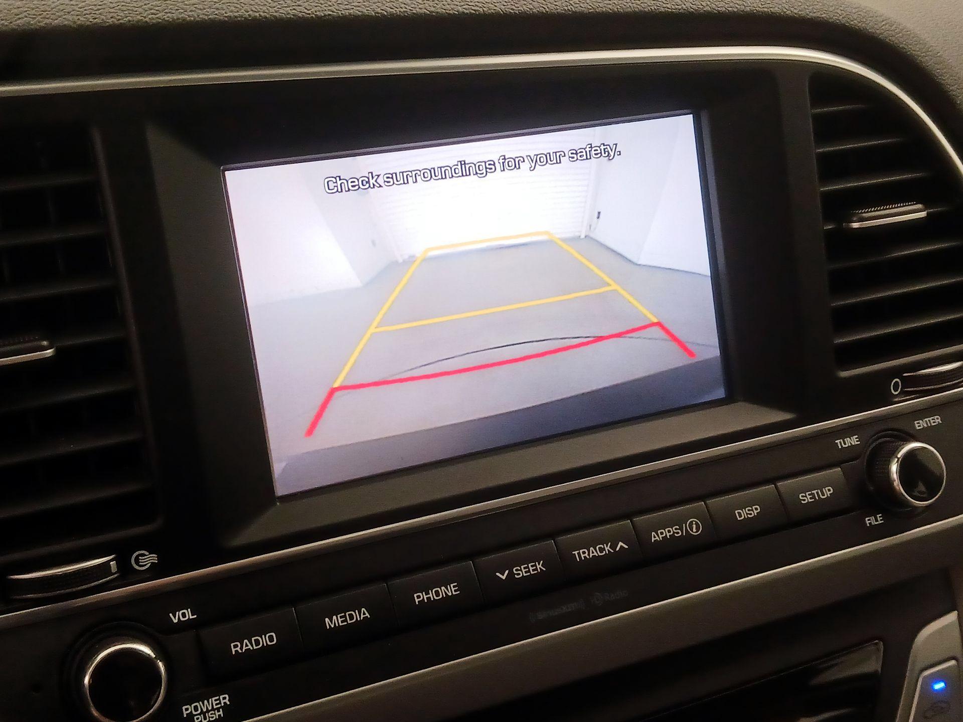 Thumbnail: 2017 Hyundai Elantra - 14