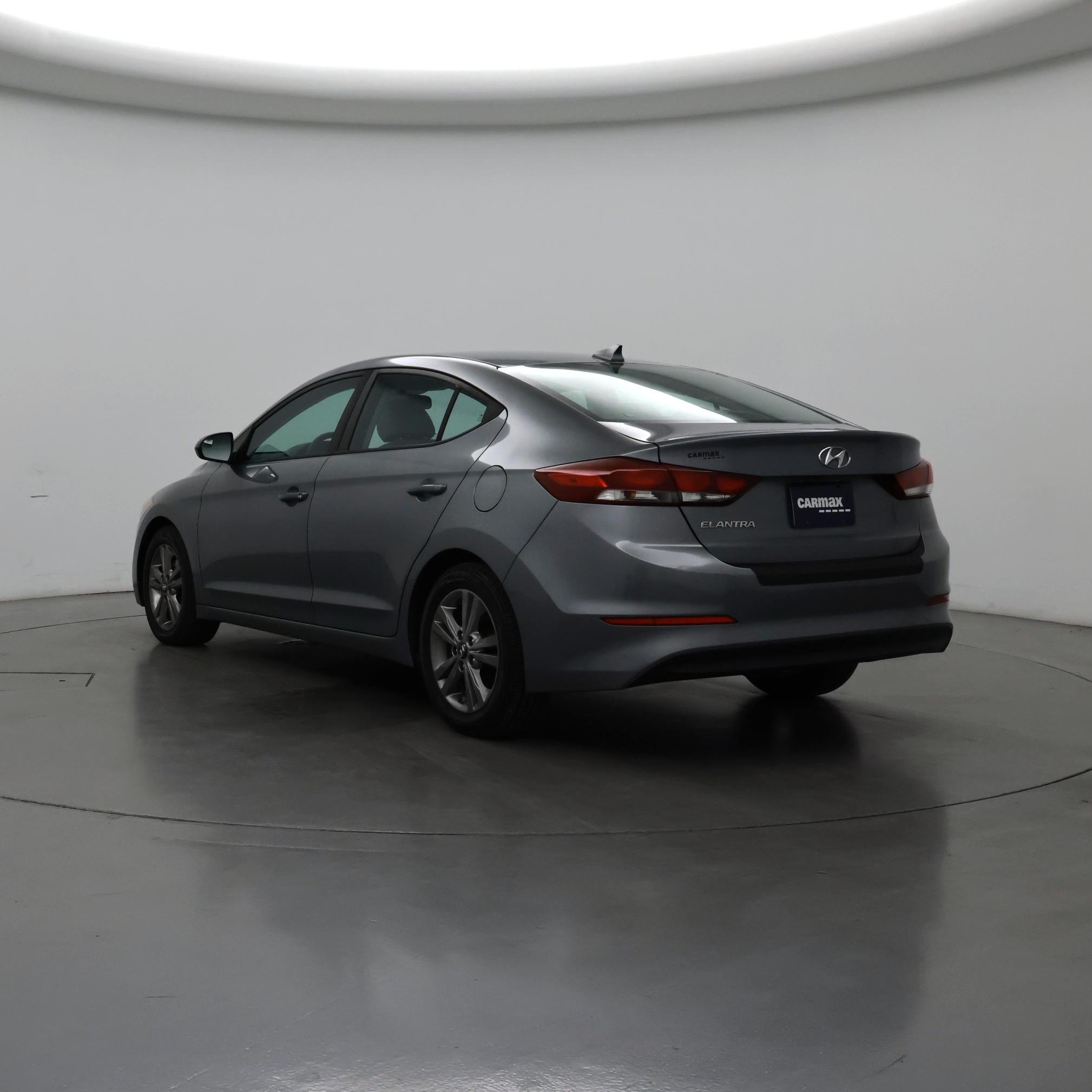 Thumbnail: 2017 Hyundai Elantra - 2