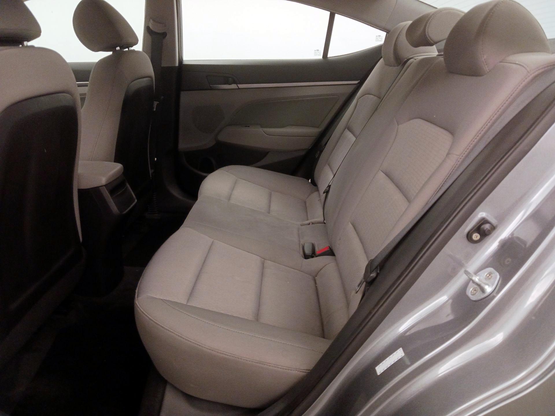 Thumbnail: 2017 Hyundai Elantra - 19
