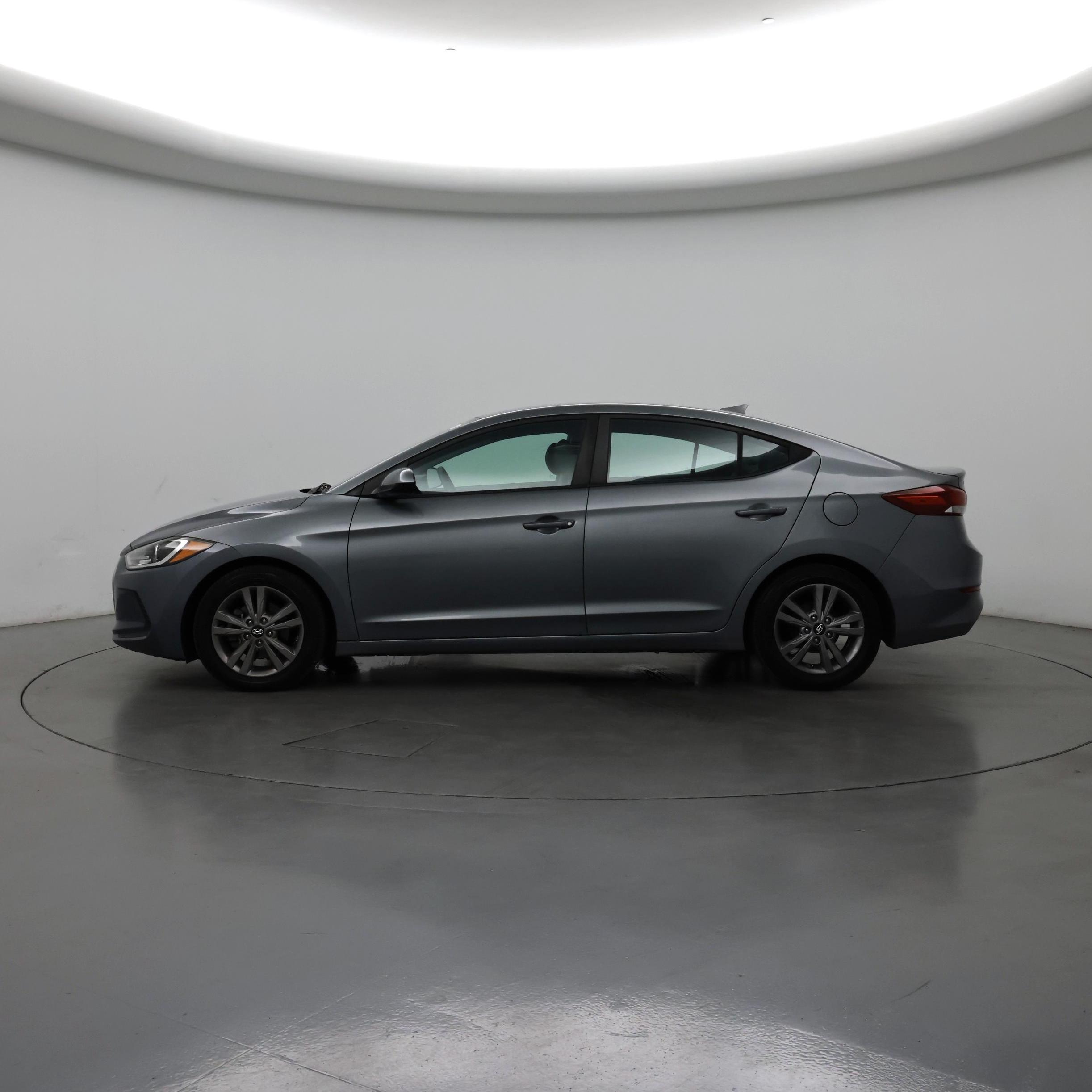 Thumbnail: 2017 Hyundai Elantra - 3