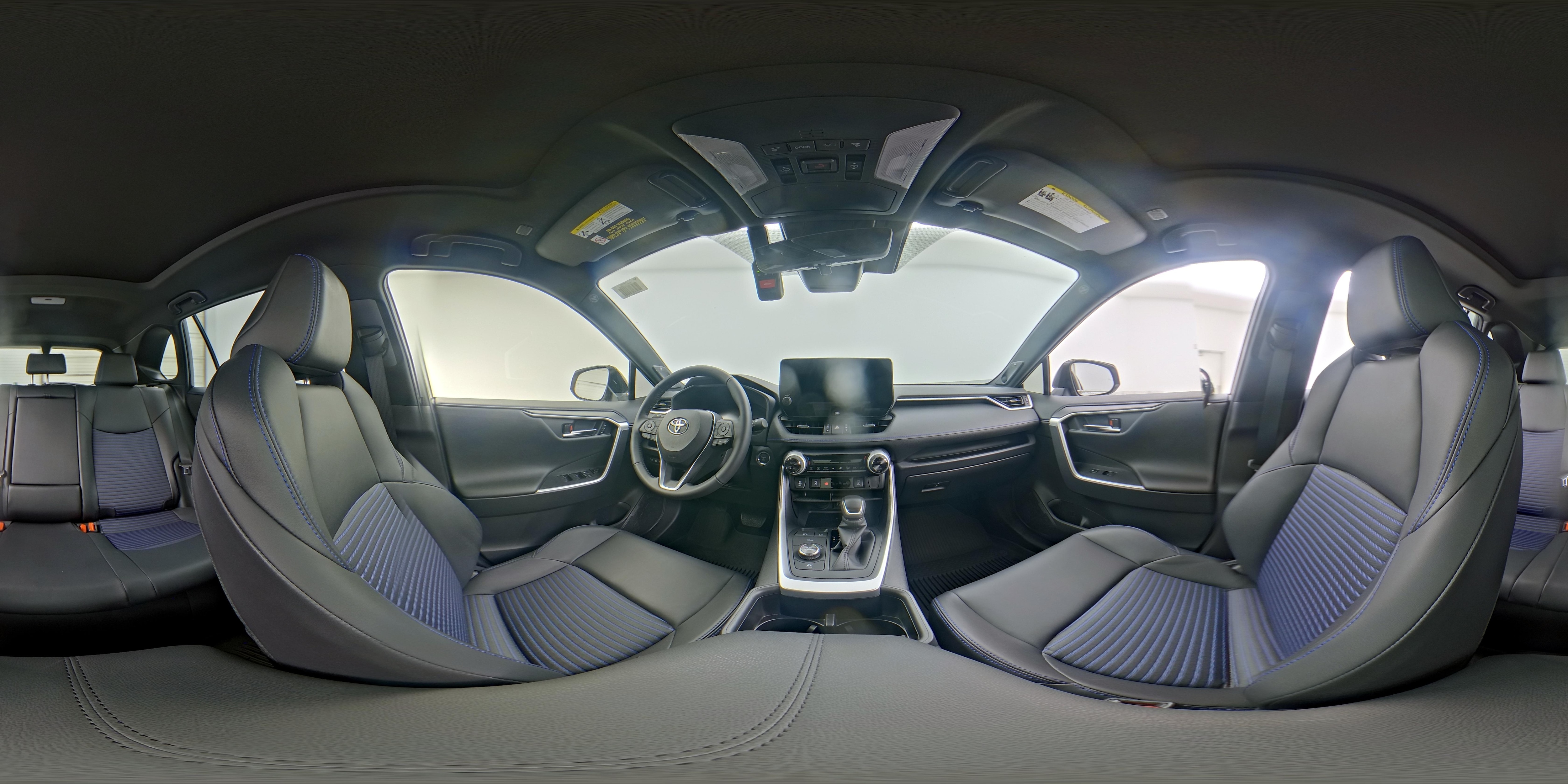 2025 Toyota RAV4 XSE - Photo 25