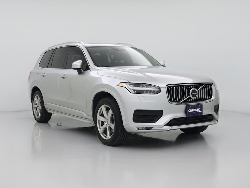 2020 Volvo XC90 T6 Momentum