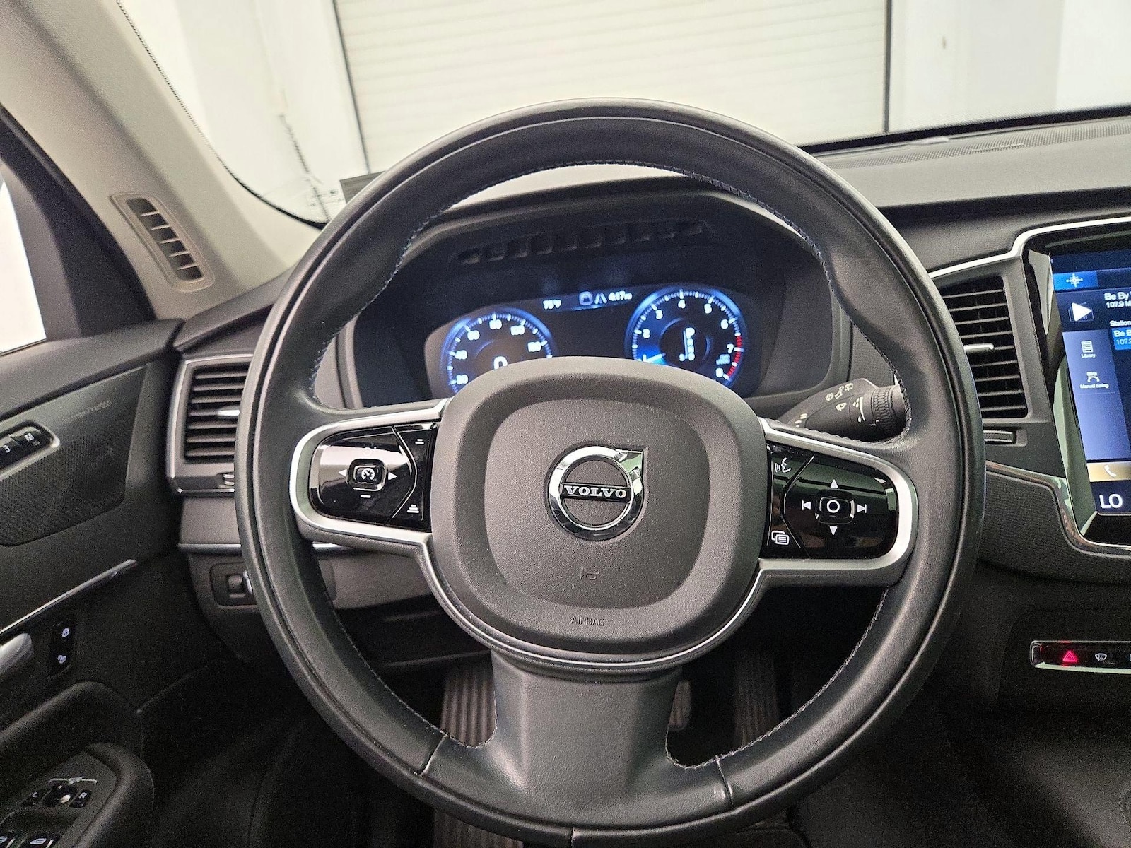 2020 Volvo XC90 Momentum - Photo 11