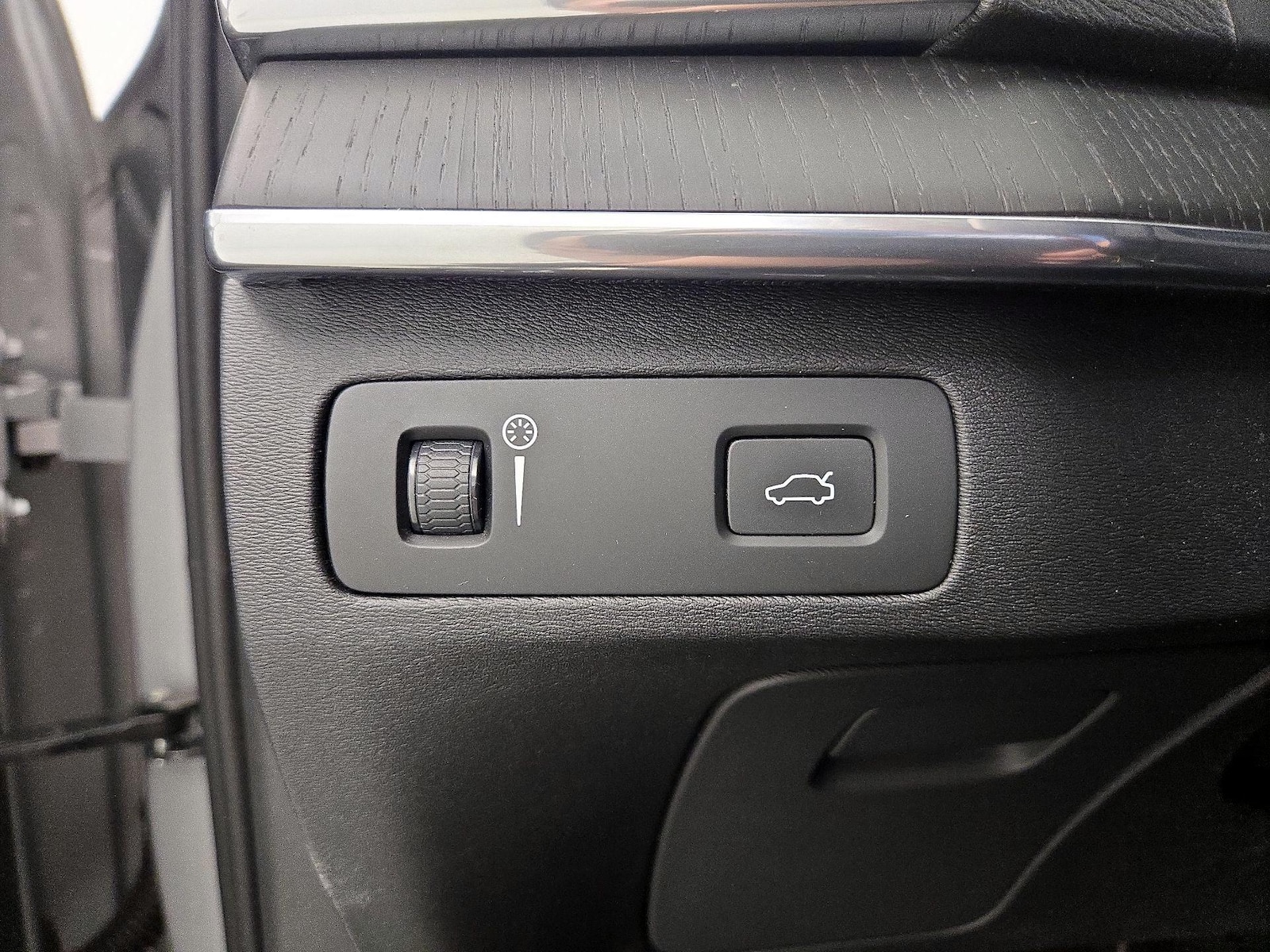 2020 Volvo XC90 Momentum - Photo 14