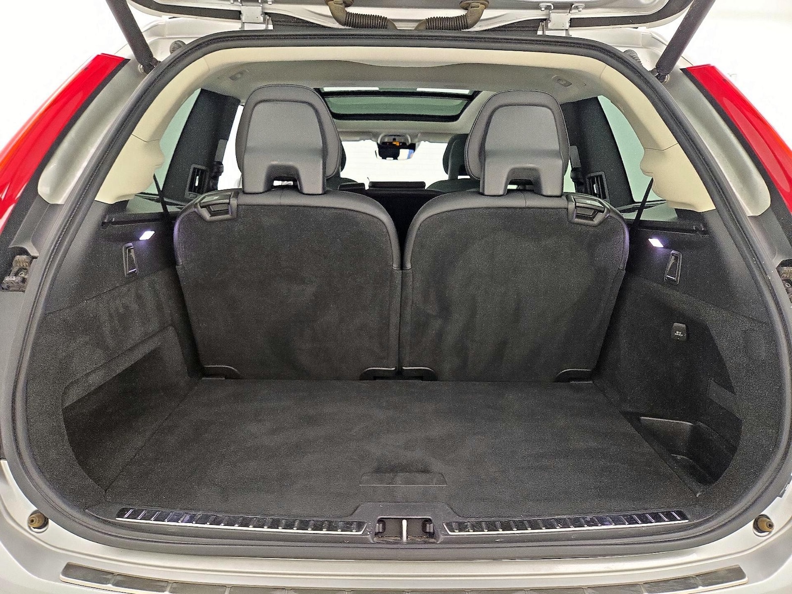 2020 Volvo XC90 Momentum - Photo 24