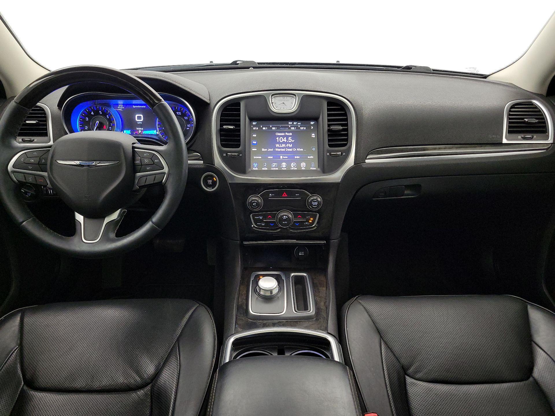 Thumbnail: 2016 Chrysler 300 - 9