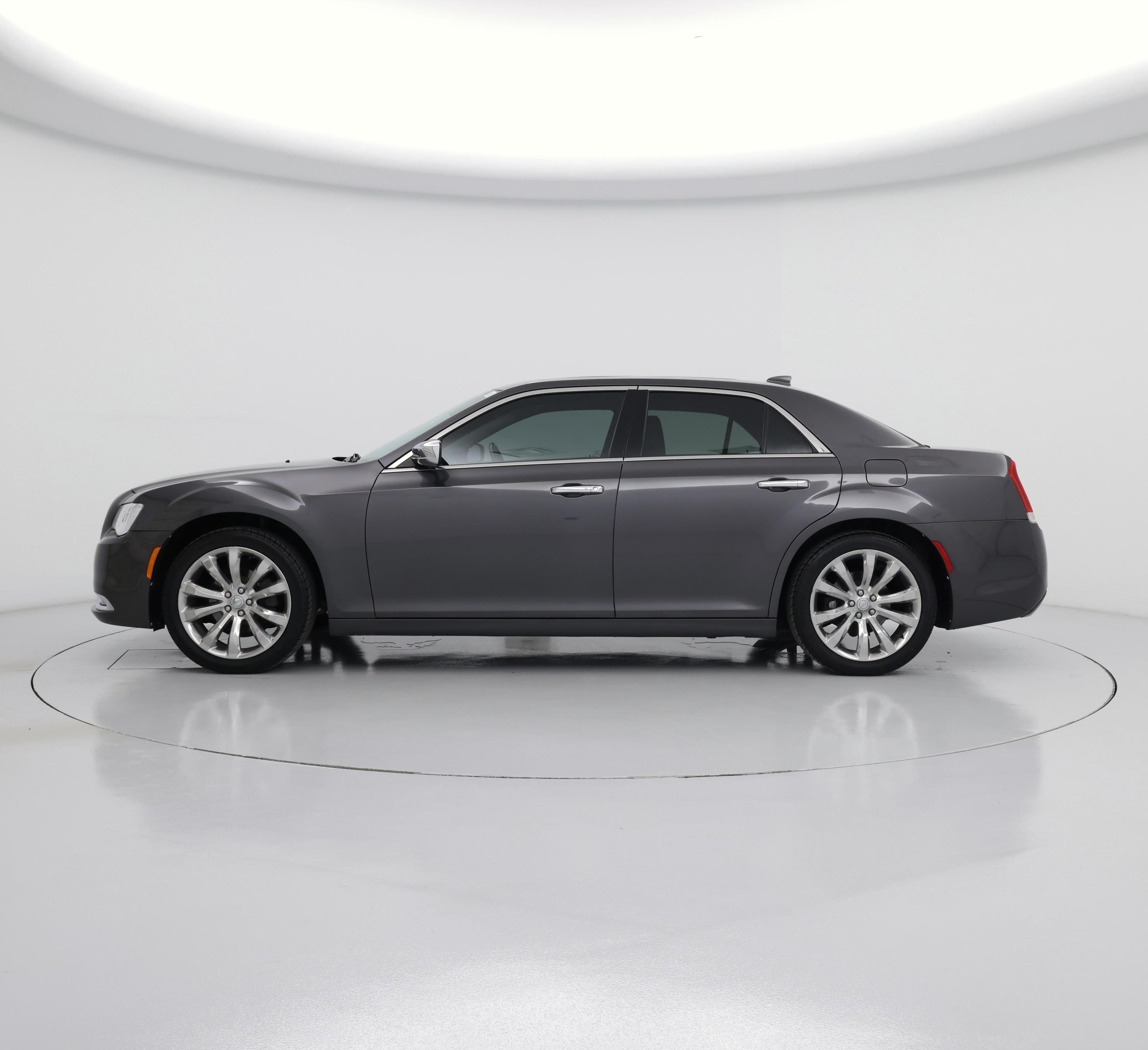 Thumbnail: 2016 Chrysler 300 - 3