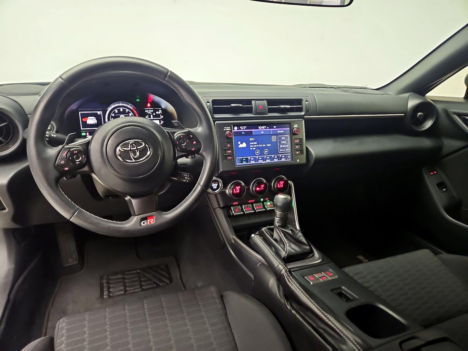2023 Toyota GR86 Base - Photo 10