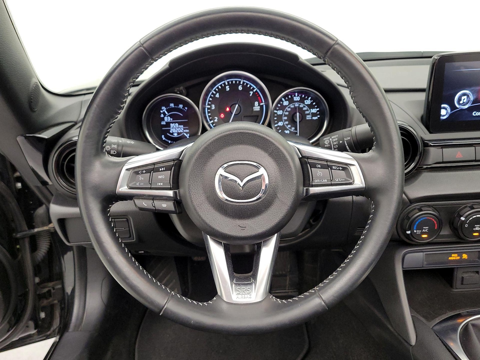 2021 Mazda MX-5 Miata Club - Photo 11