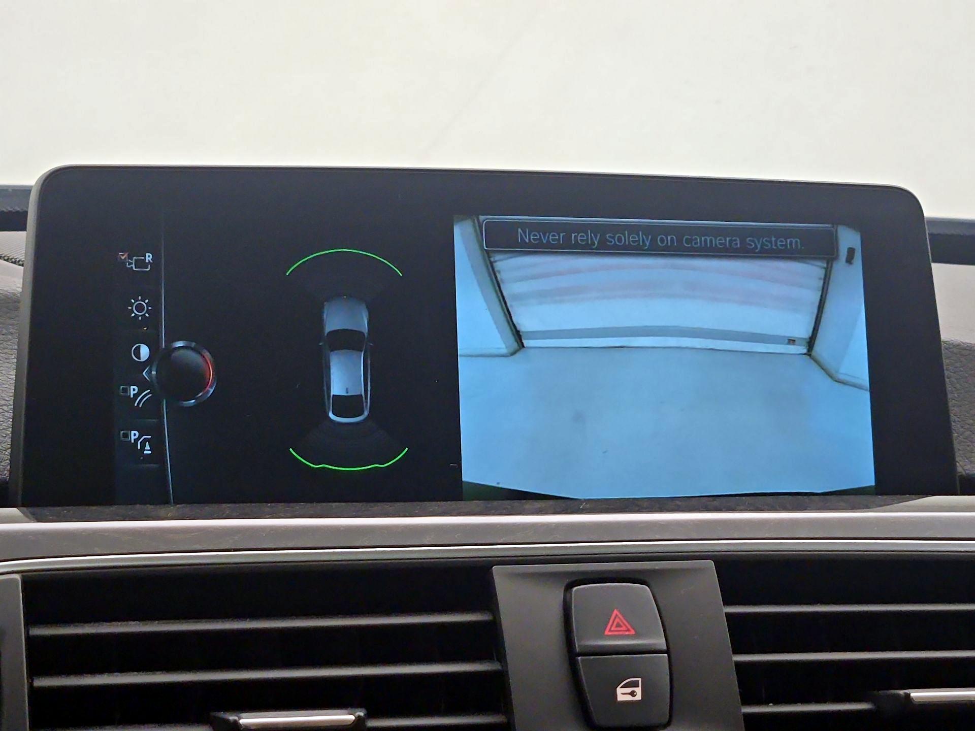 Thumbnail: 2017 BMW 3 Series - 15
