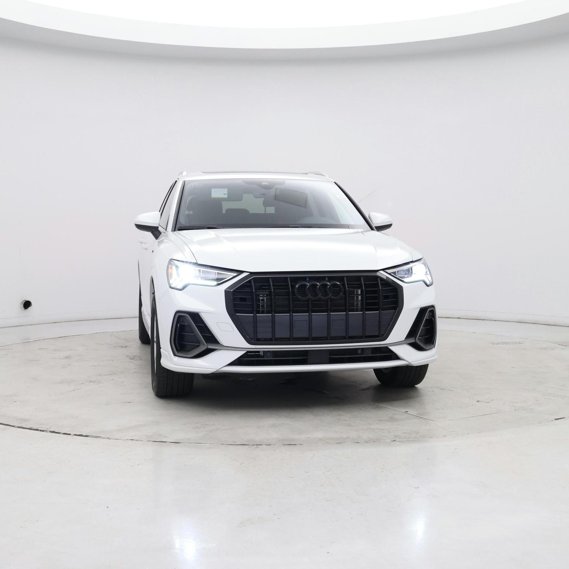 Thumbnail: 2023 Audi Q3 - 5