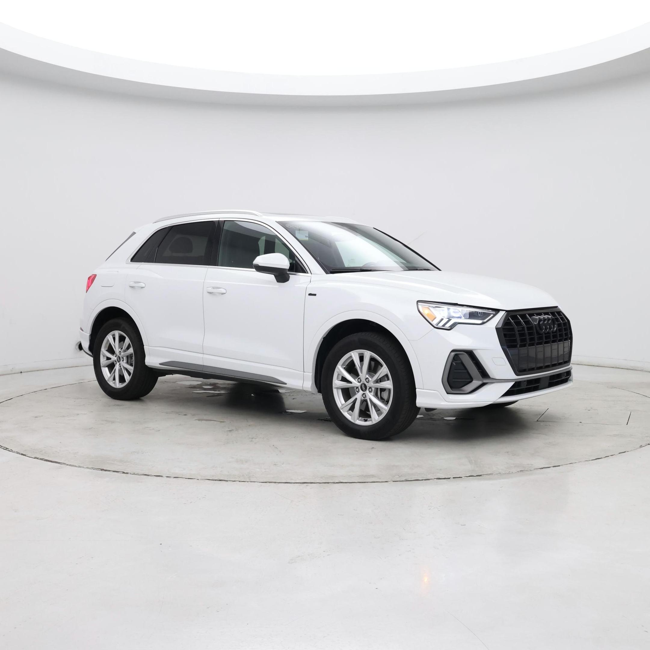 Thumbnail: 2023 Audi Q3 - 7
