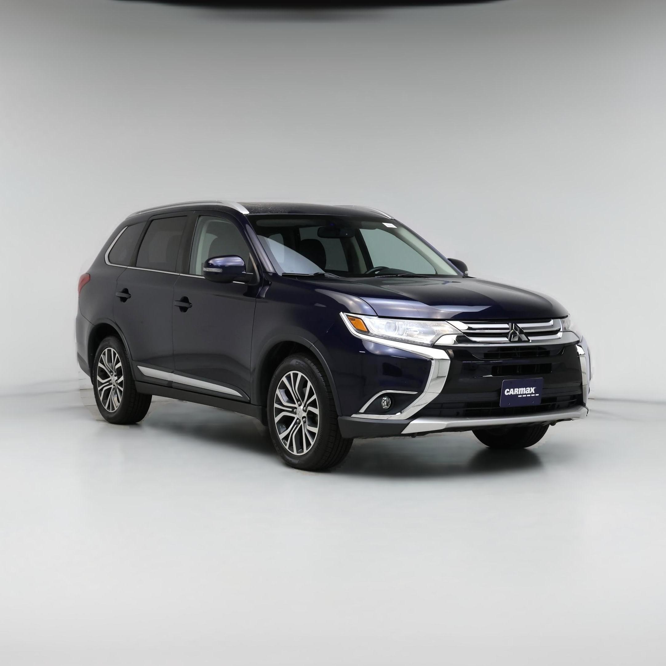 Thumbnail: 2017 Mitsubishi Outlander - 1