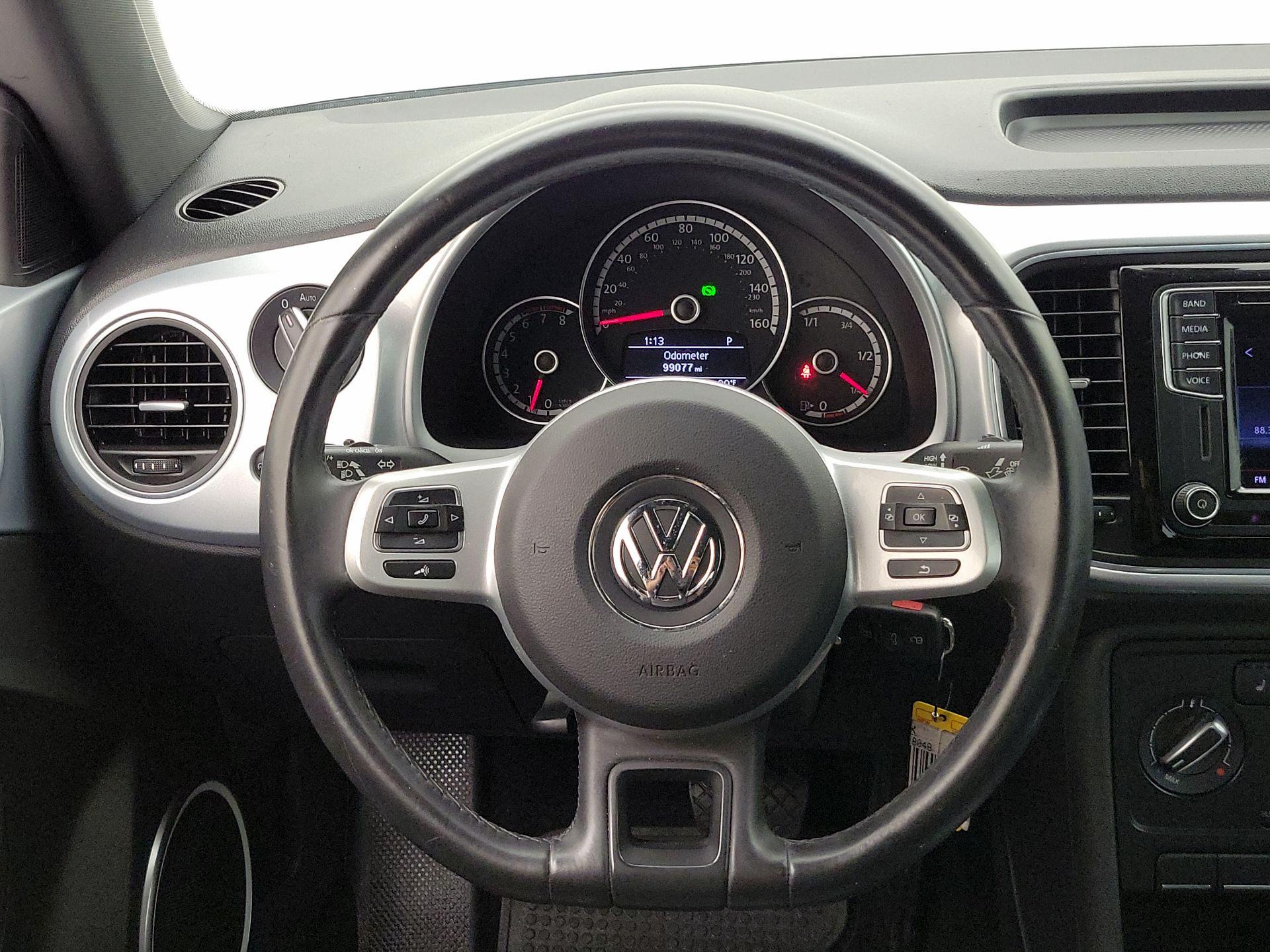 Thumbnail: 2016 Volkswagen Beetle - 10