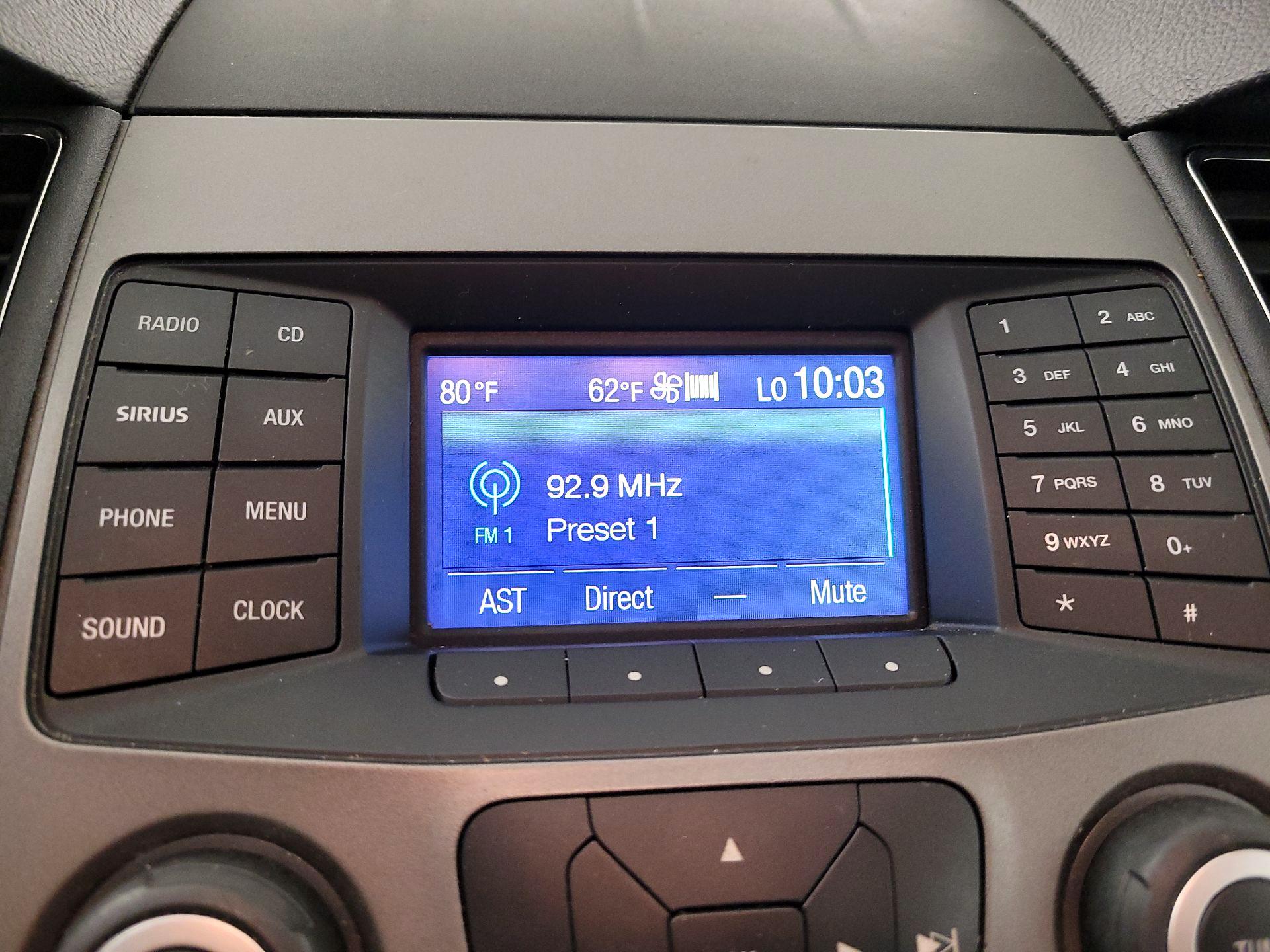 Thumbnail: 2016 Ford Taurus - 15
