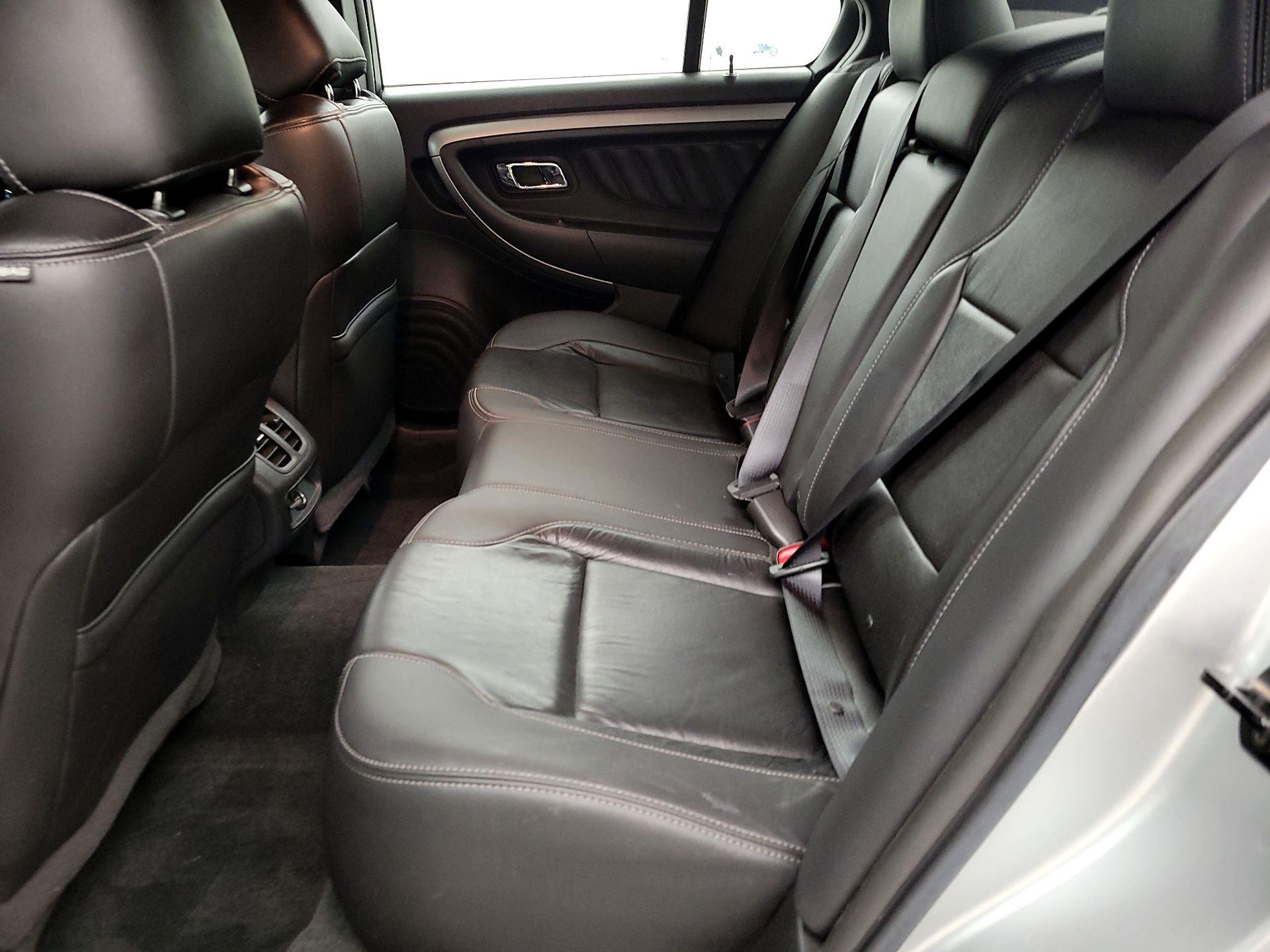 Thumbnail: 2016 Ford Taurus - 19